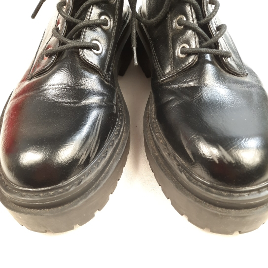 Chaussires type Doc Martens T39 - Photo 2