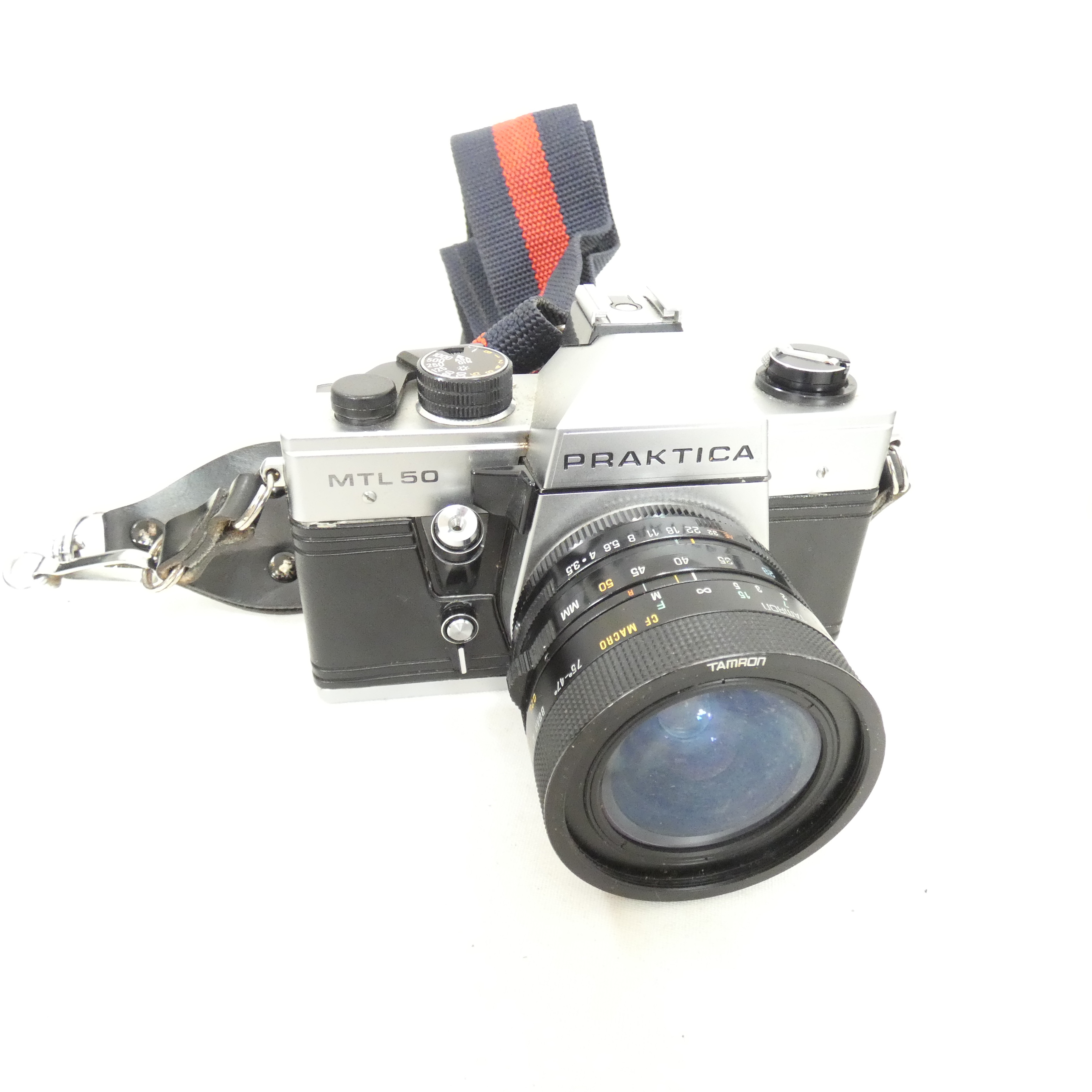 Appareil argentique Praktica MTL50 et divers matériels de photographie - Photo 1