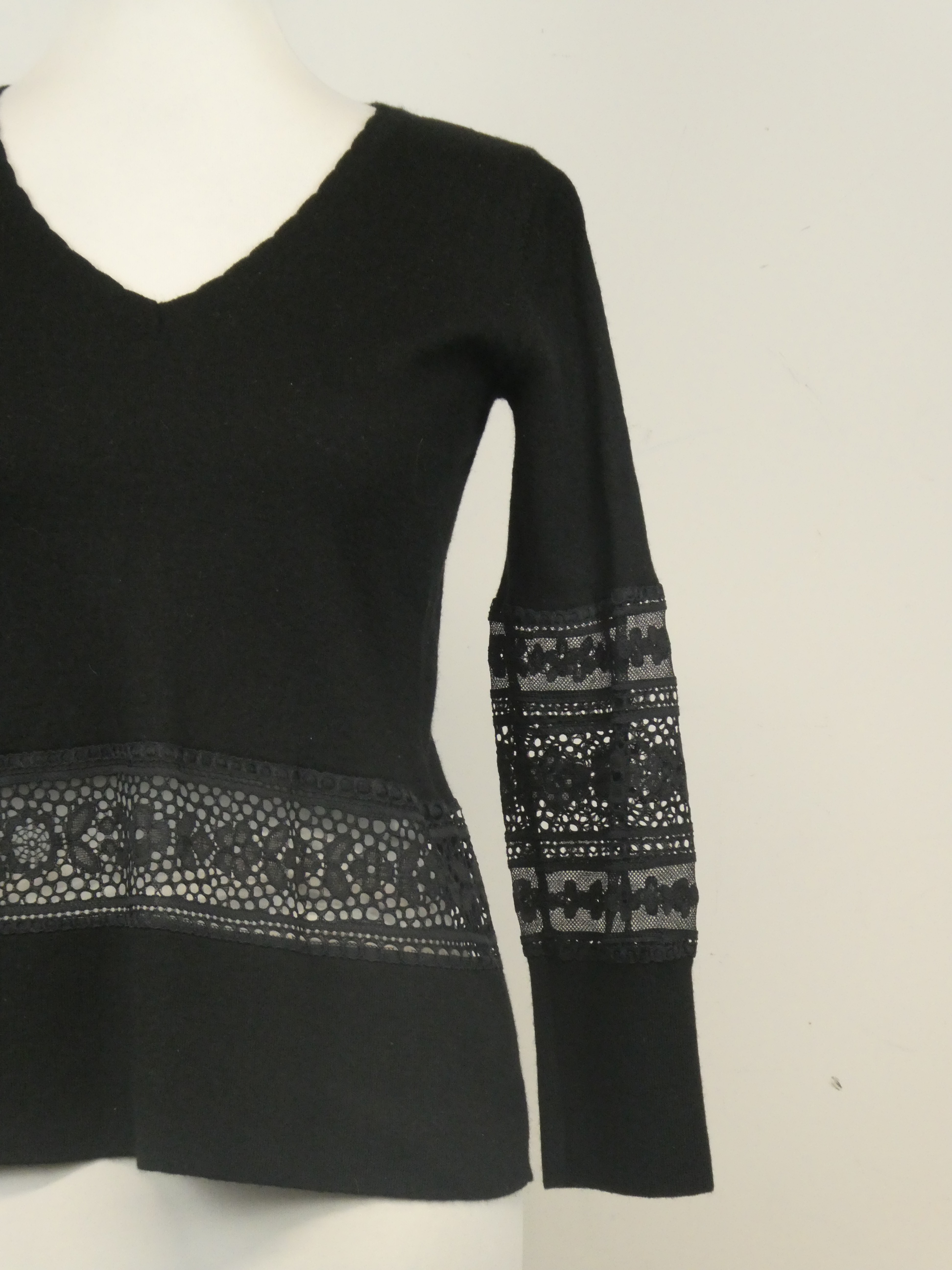 Claudie Pierlot t-shirt manches longues dentelle encolure V - Taille S/1 - Photo 11