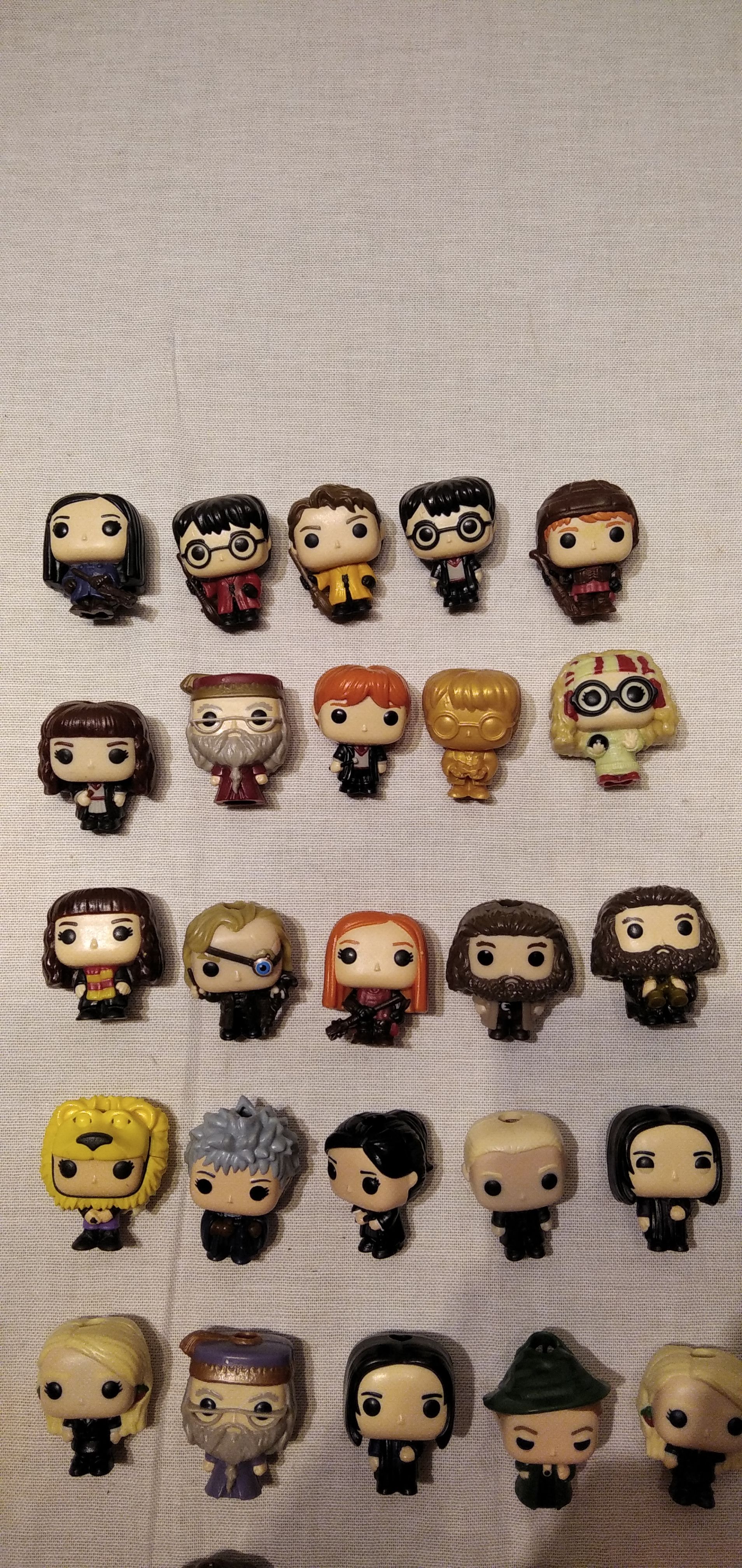 Voir photo 5 de Personnages Harry potter (28) Personnages Harry potter (28) Bon état - Vue 5 -
