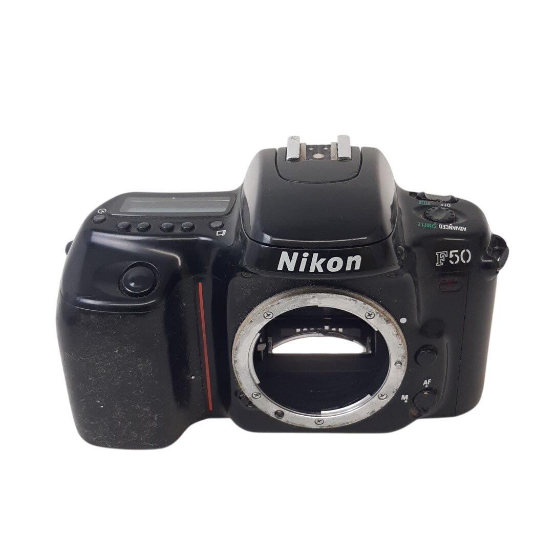 Appareil photo argentique Nikon f50 - Photo 0