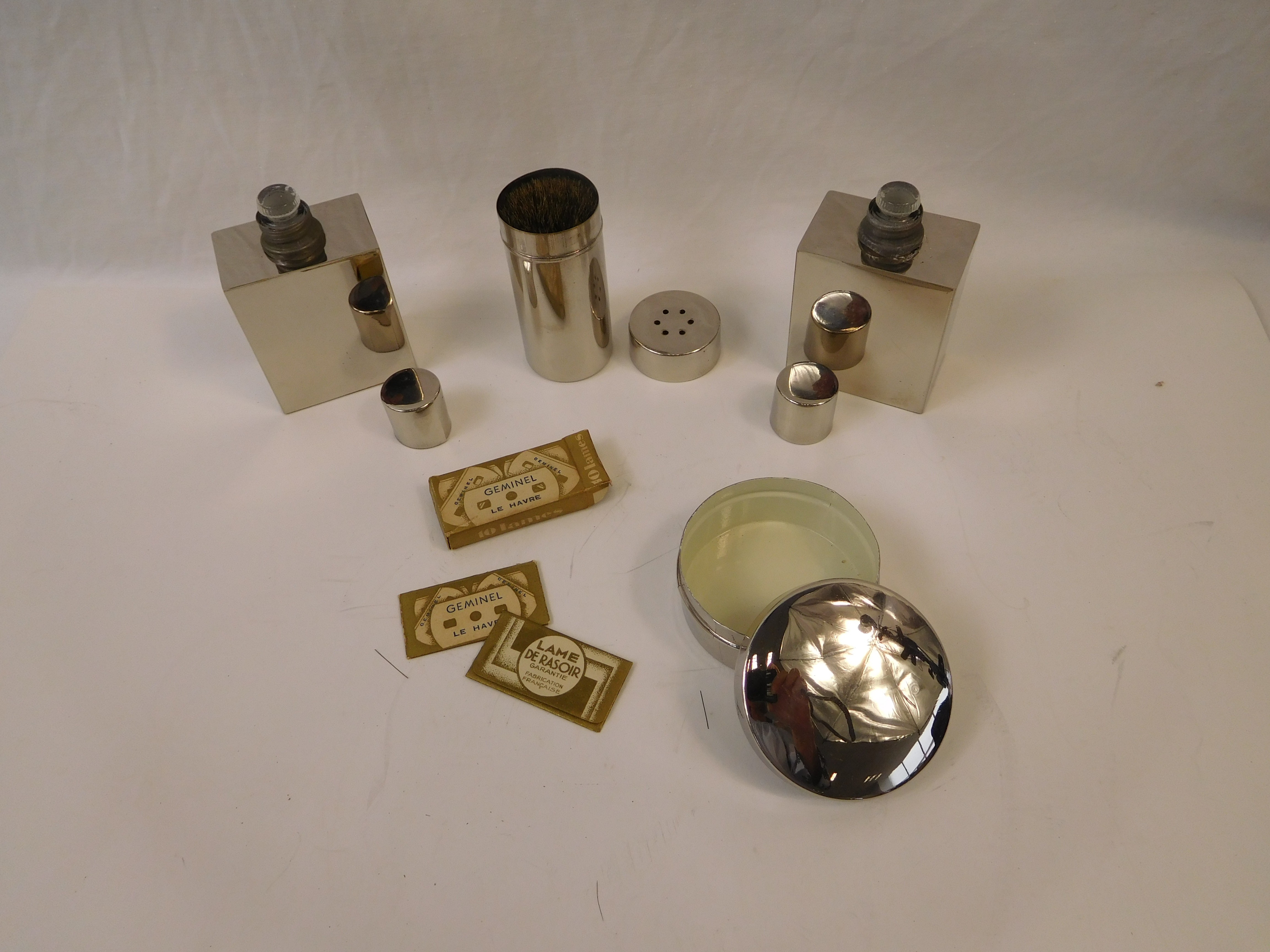 Ensemble De Toilette Vintage Cuir / Métal Argenté - Complet Et Élégant°° - Photo 6