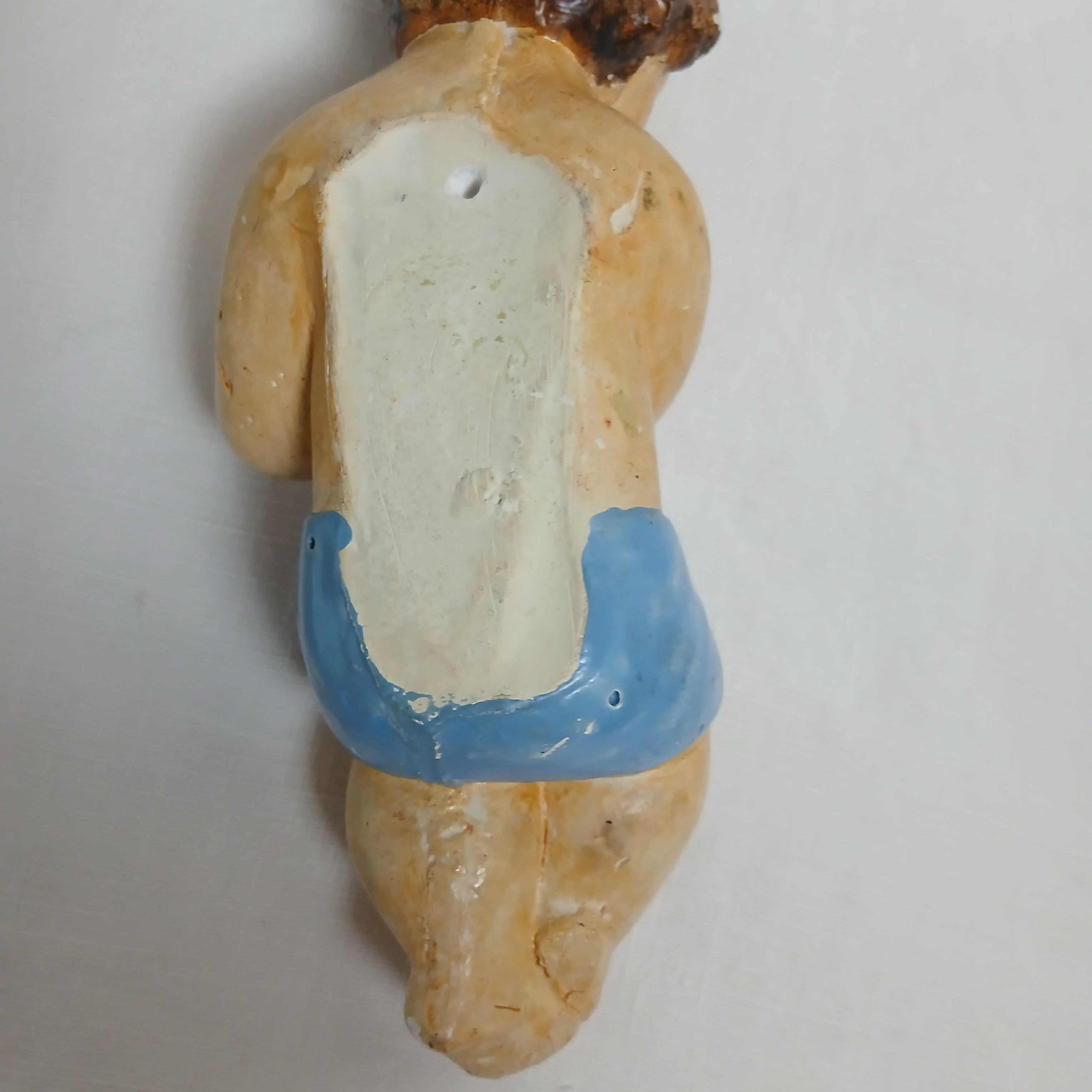 Enfant Jésus en plâtre, peint à l'huile Bon état - Vue 9 - 