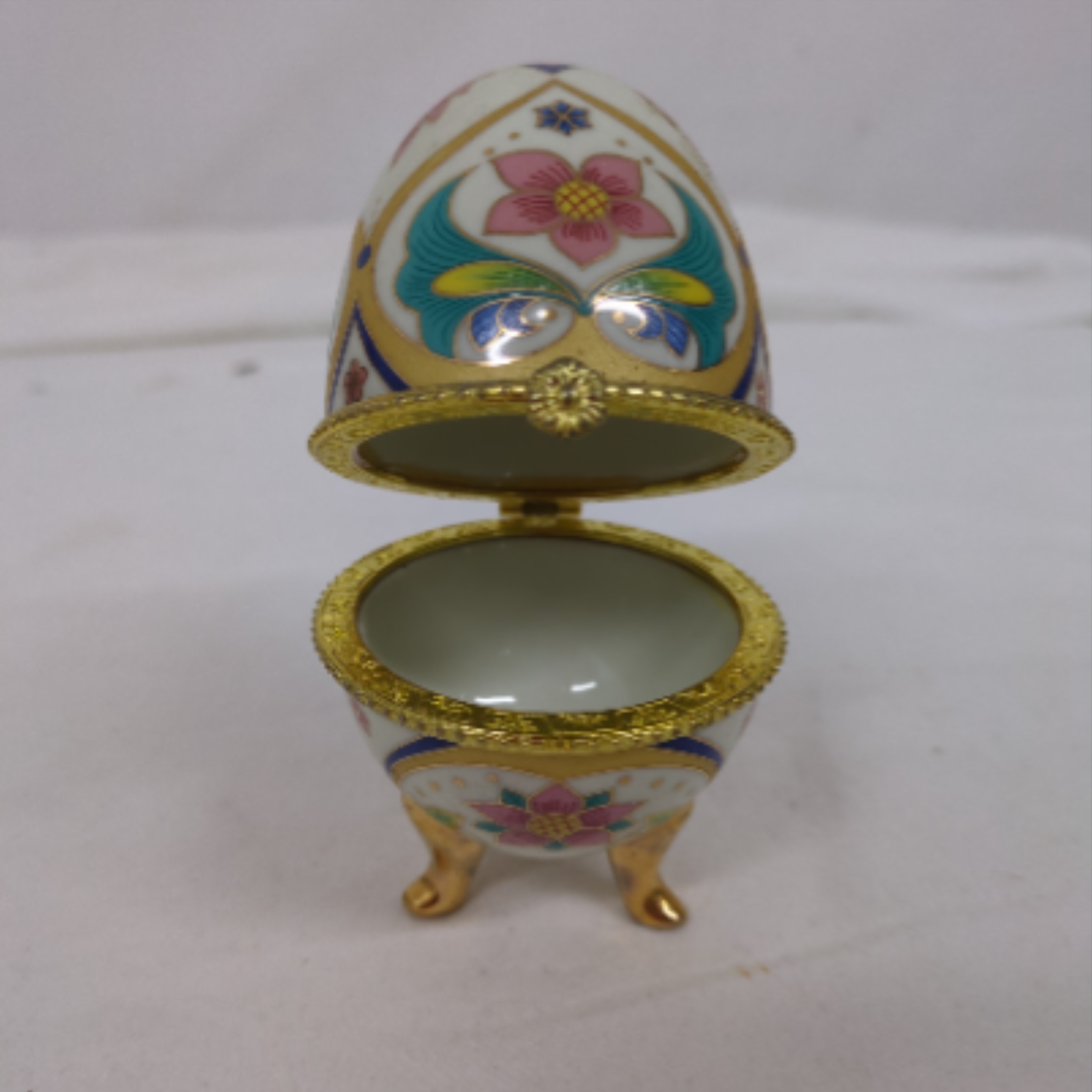 Oeuf en porcelaine style Fabergé - Bon état - Photo 2