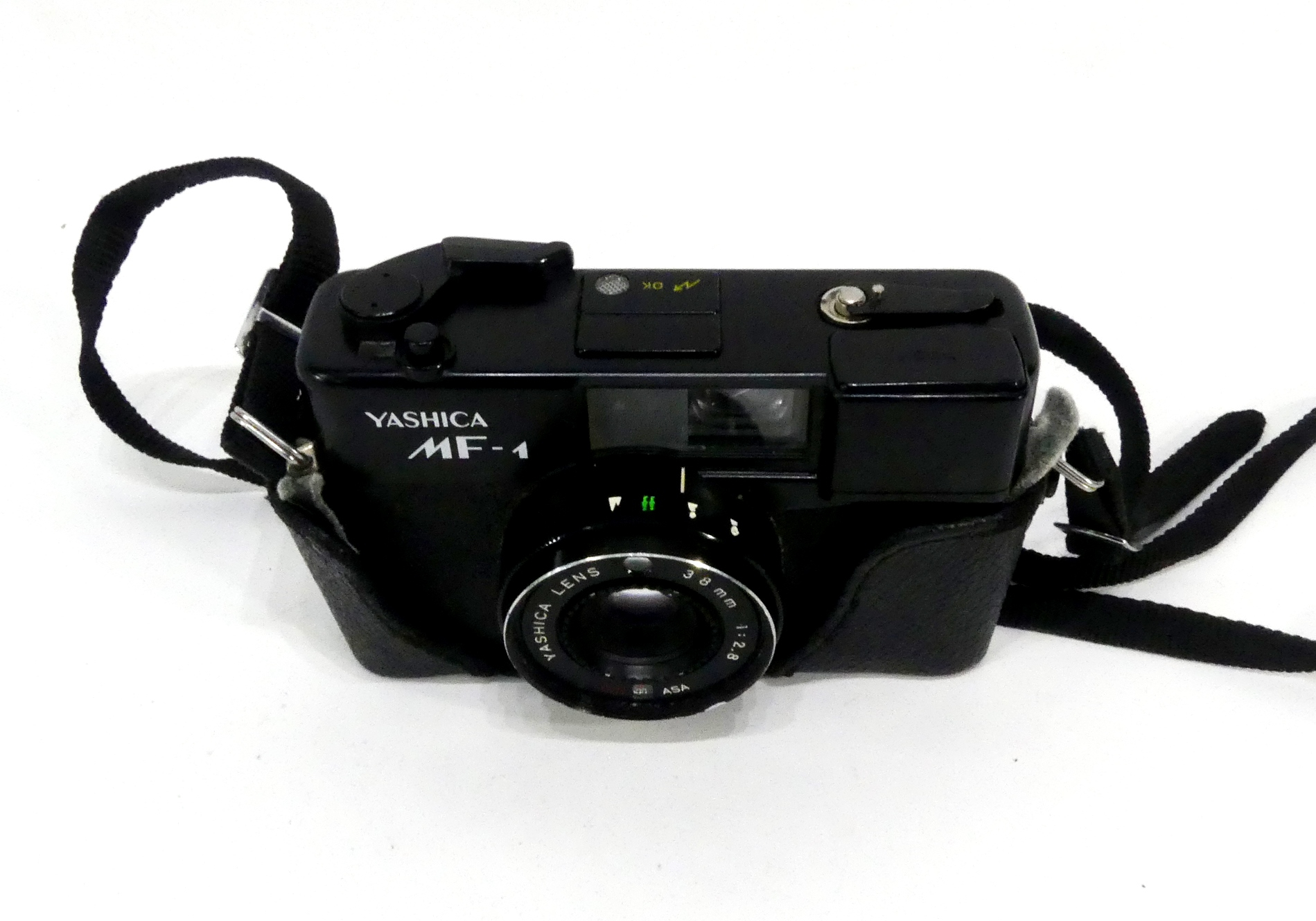 Appareil photo compact Yashica MF-1 38 mm - Photo 4