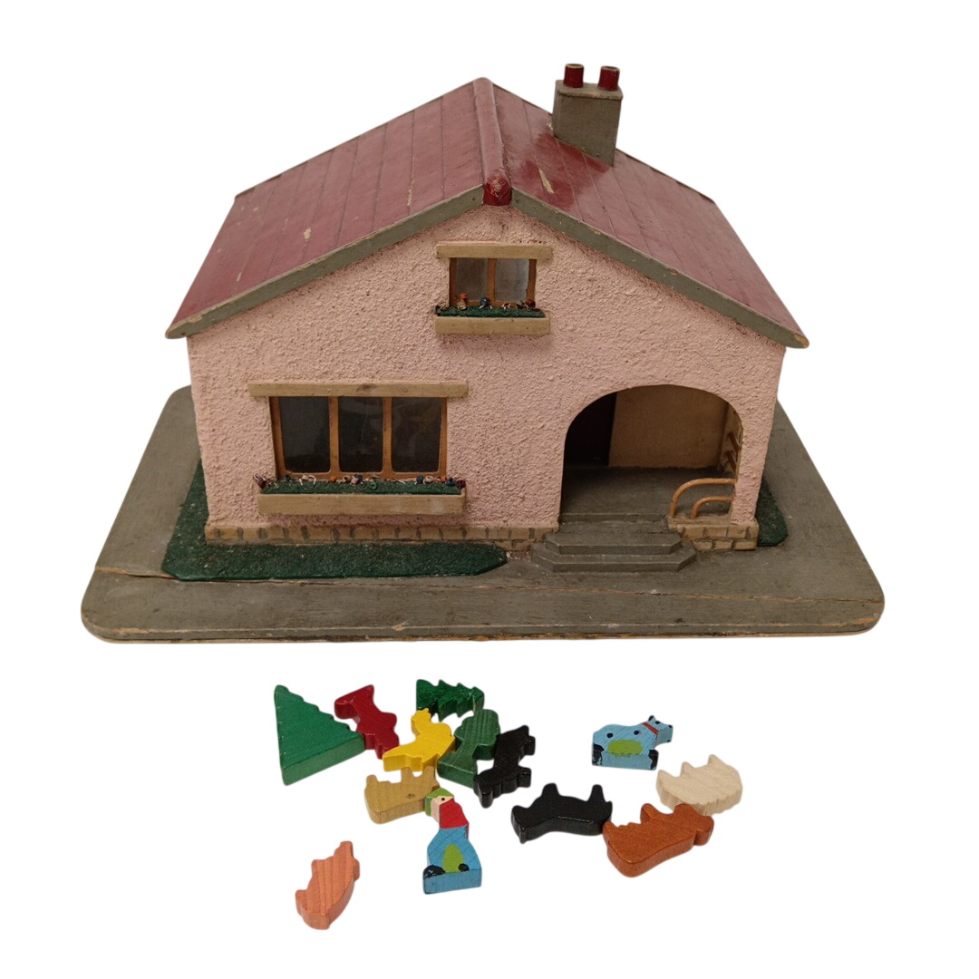 Vieille ferme en bois et ces animaux État correct -  reconditionné disponible sur Label Emmaüs