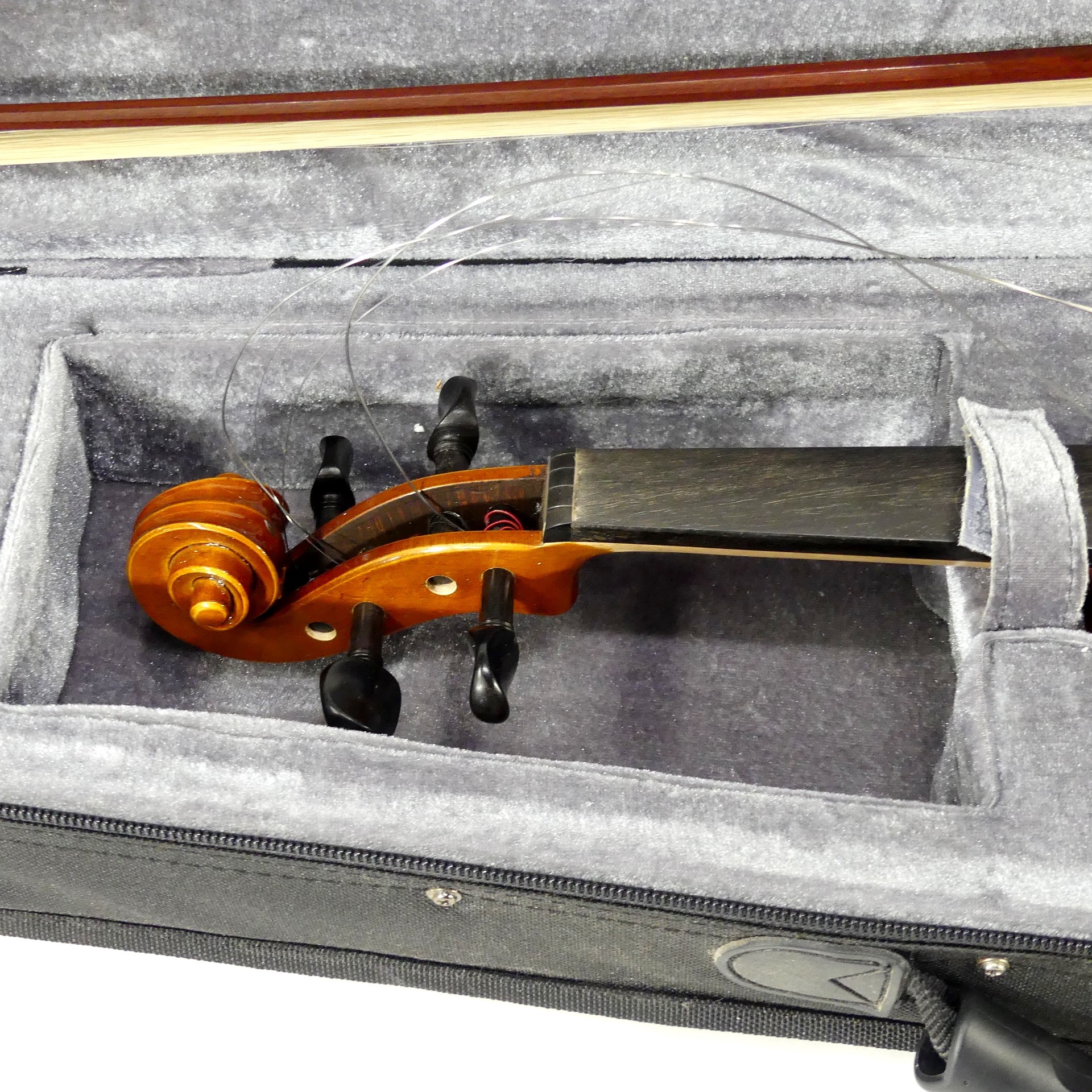 Violon - Kaiming Violins - Fabrication artisanale Bon état - Vue 8 - 