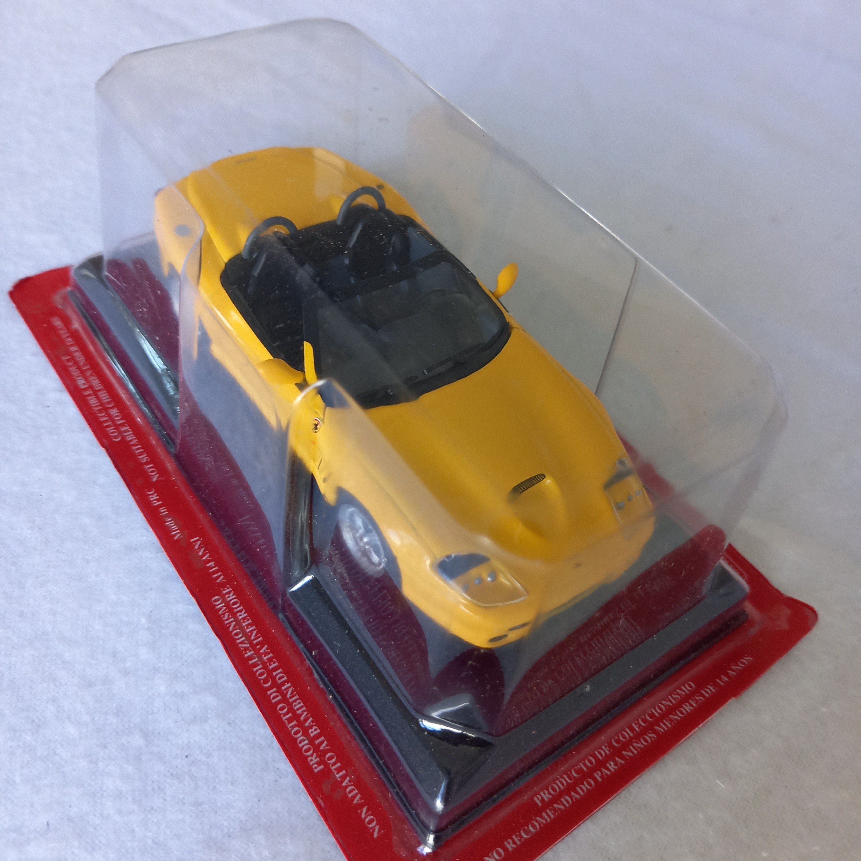 Deux voitures miniatures Collection Ferrari Comme neuf - Vue 13 - 