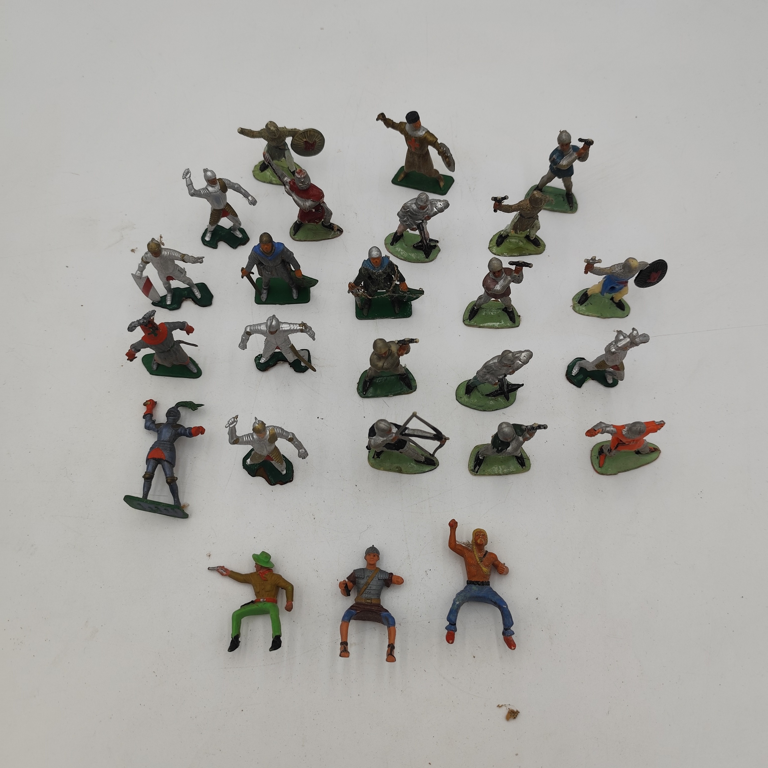 Château fort + personnages & accessoires - Starlux État correct - Vue 5 - 