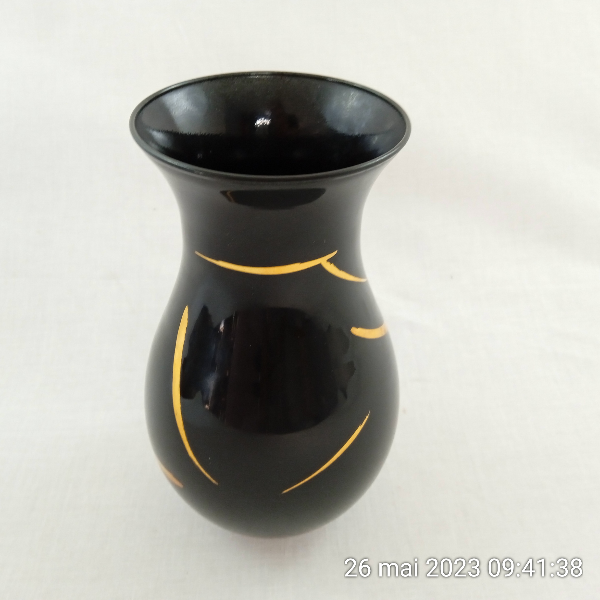 Vase en verre noir et or Luminarc France  - Photo 1