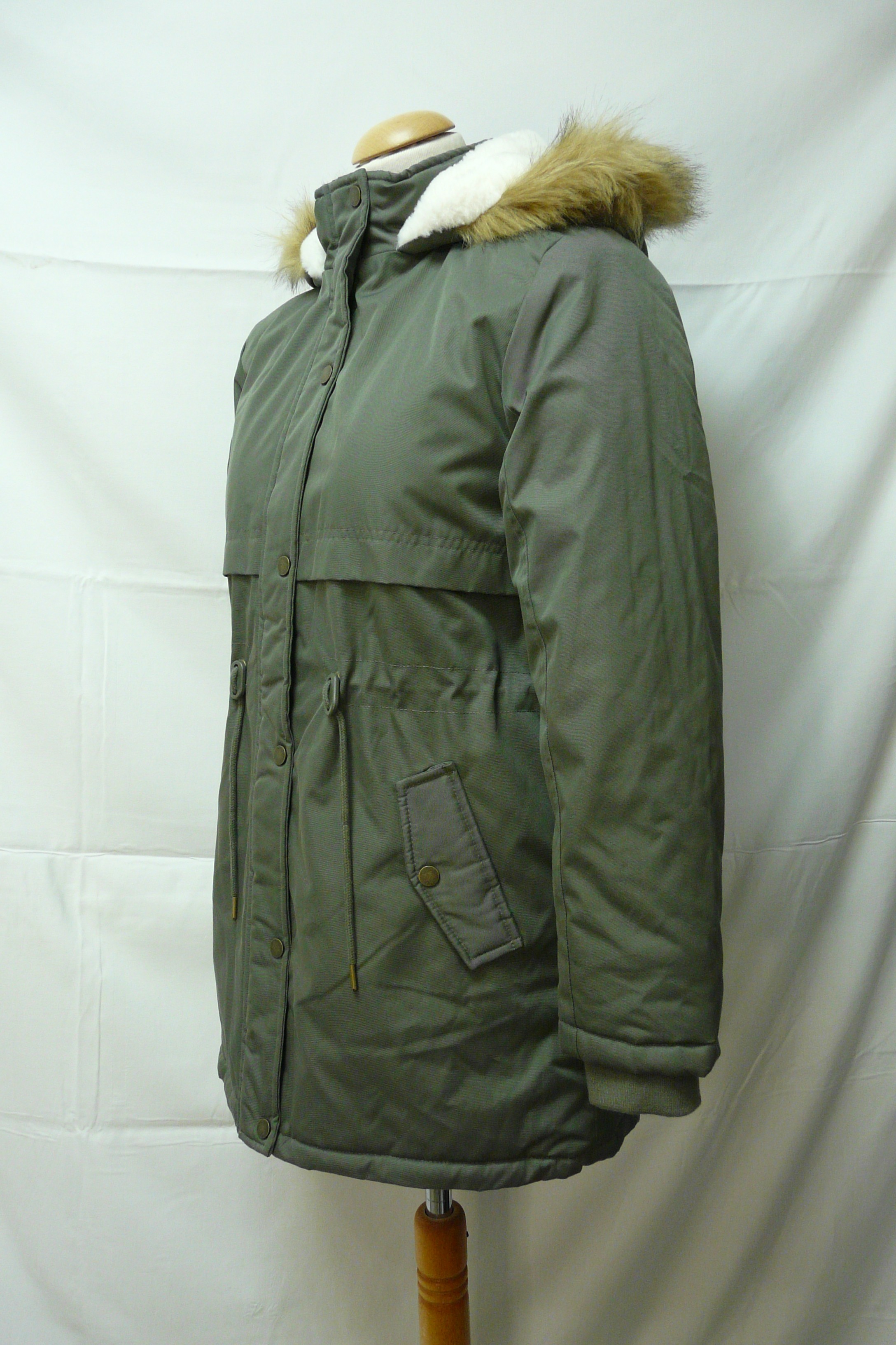 E65 - Parka mi-longue - Gémo - Âge 16 ans - Photo 2