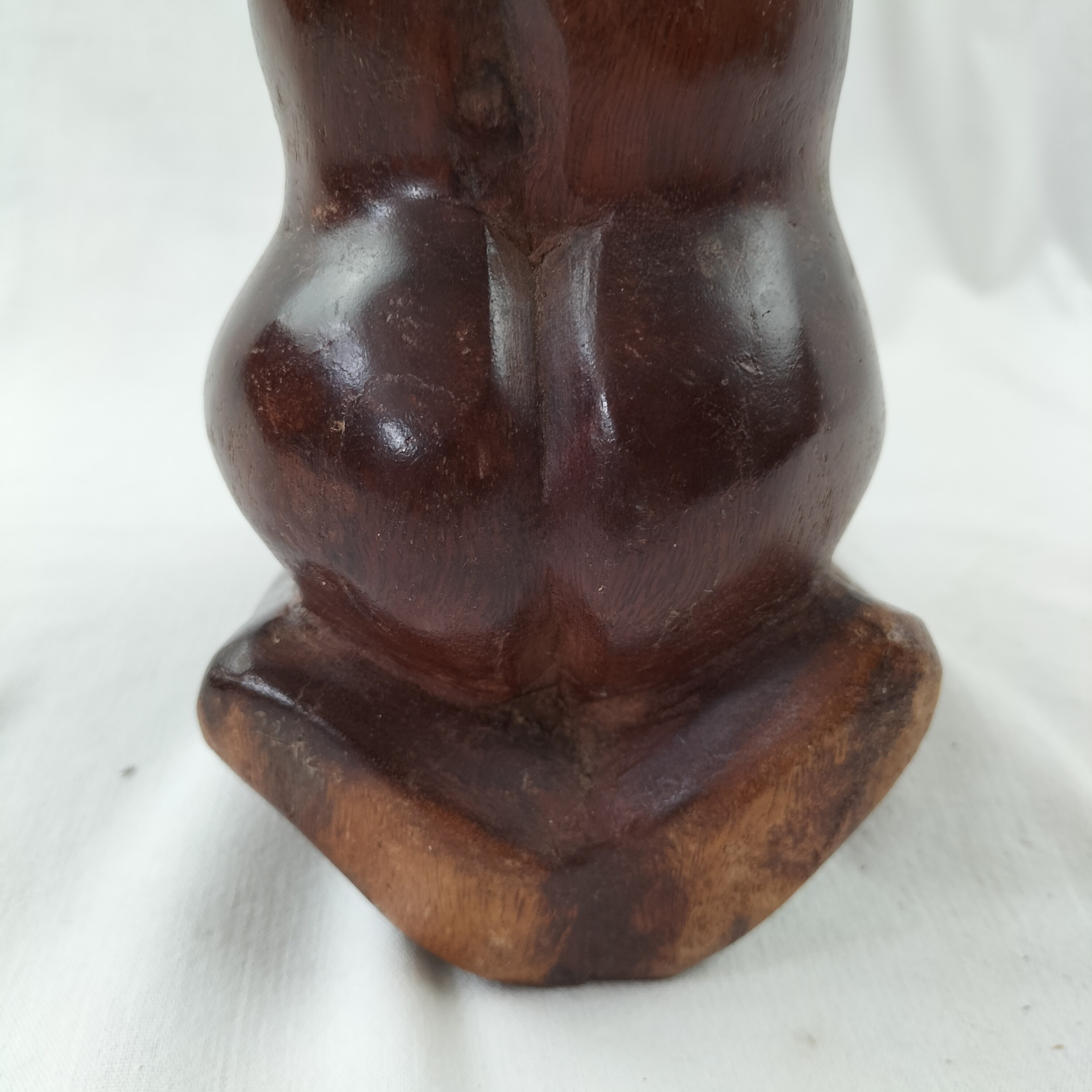 Statue de femme en bois massif ablutions - Photo 8