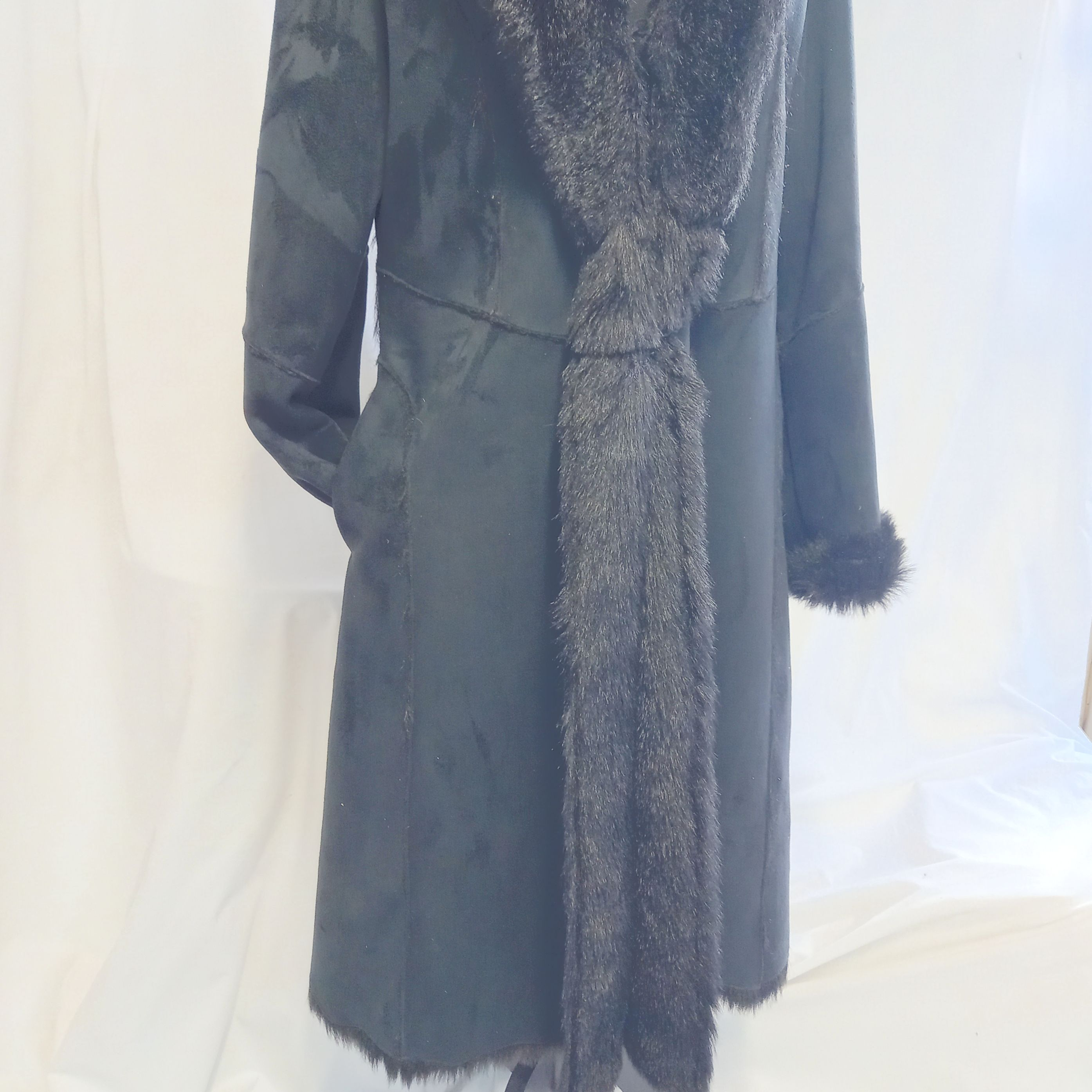 Manteau long femme Balmain fourrure - Noir - 42 - Bon état - Photo 9