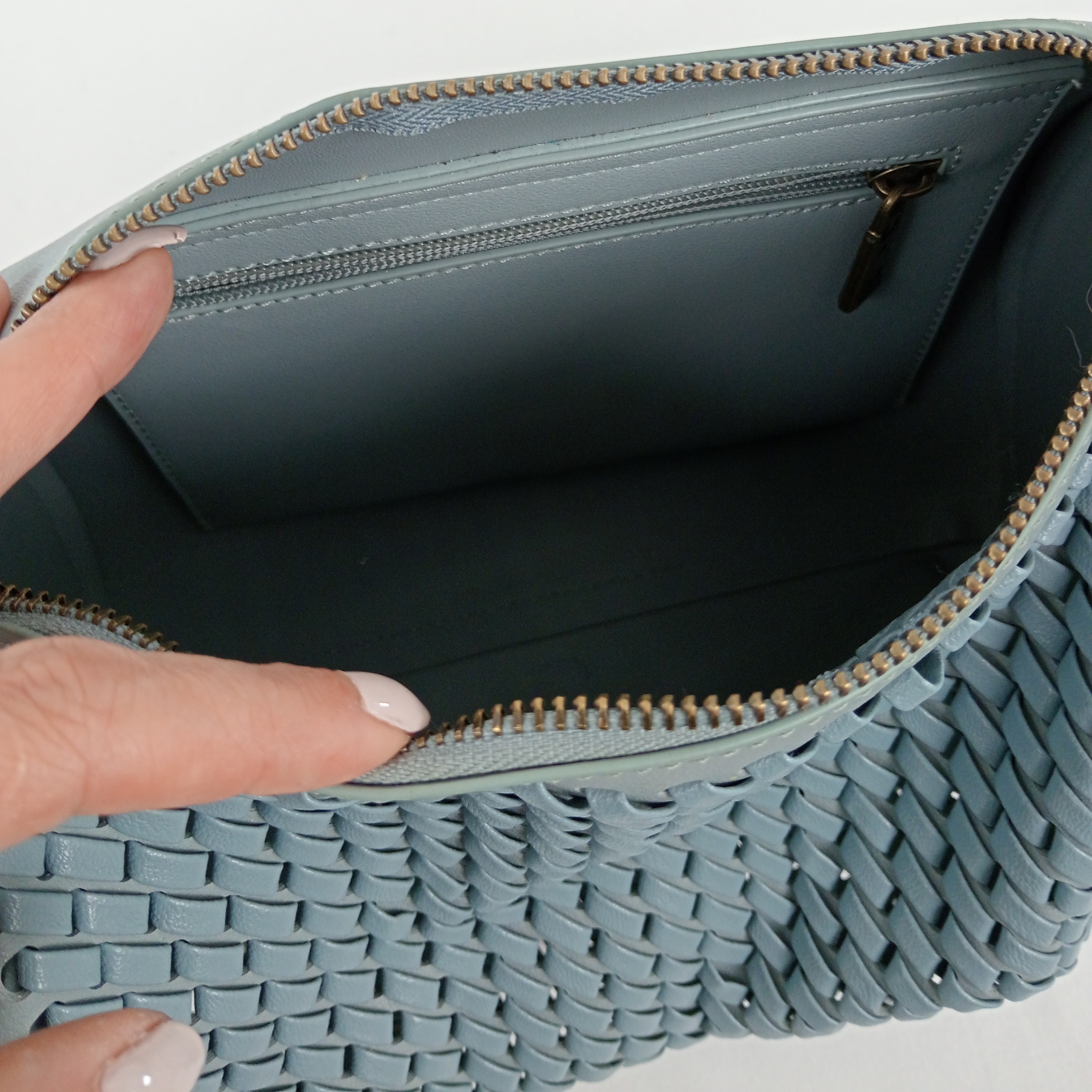 Sac bandoulière femme sans marque indiquée de couleur gris bleu lanière réglable - Photo 6