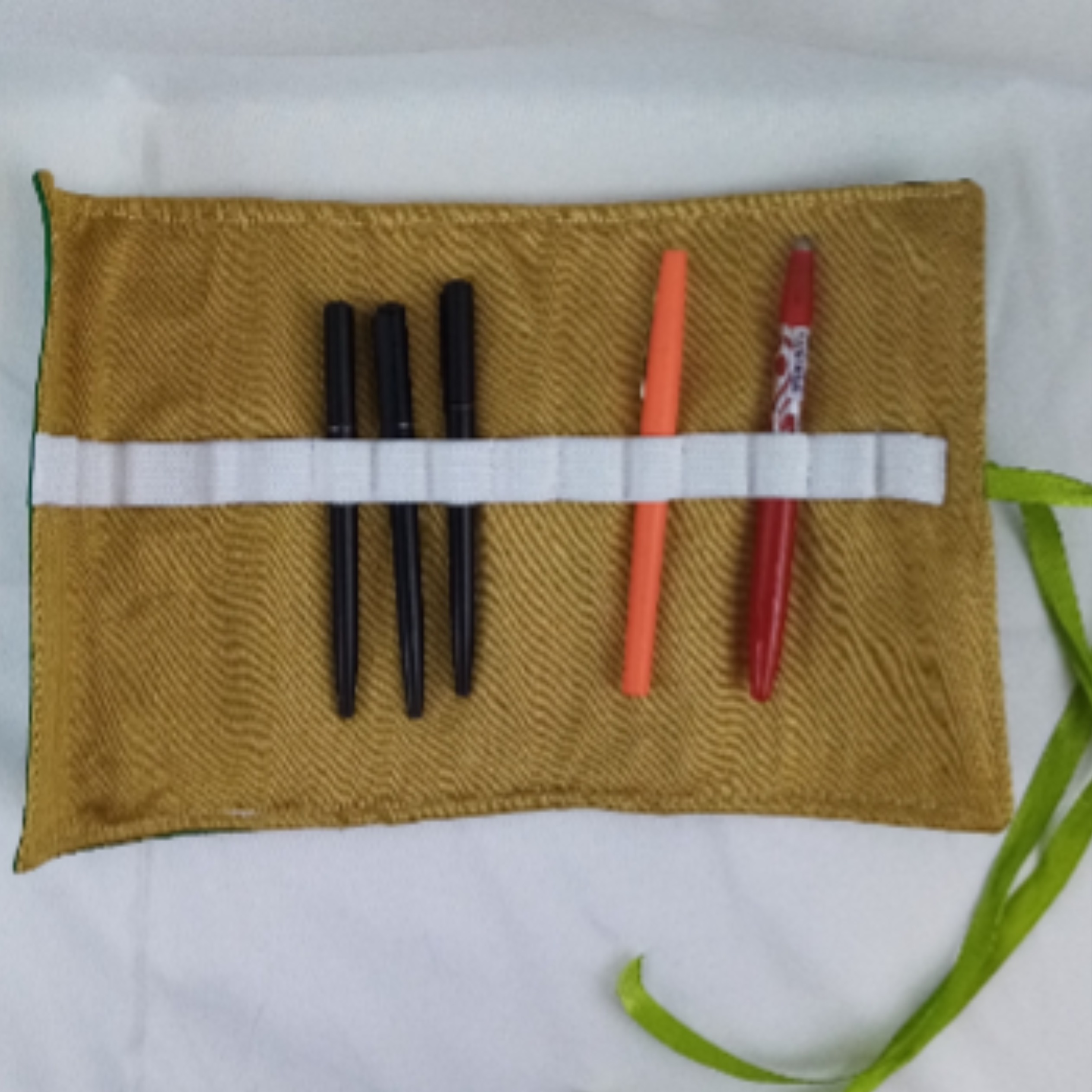 Trousse Enroulable Upcyclé Comme neuf - Vue 4 - 