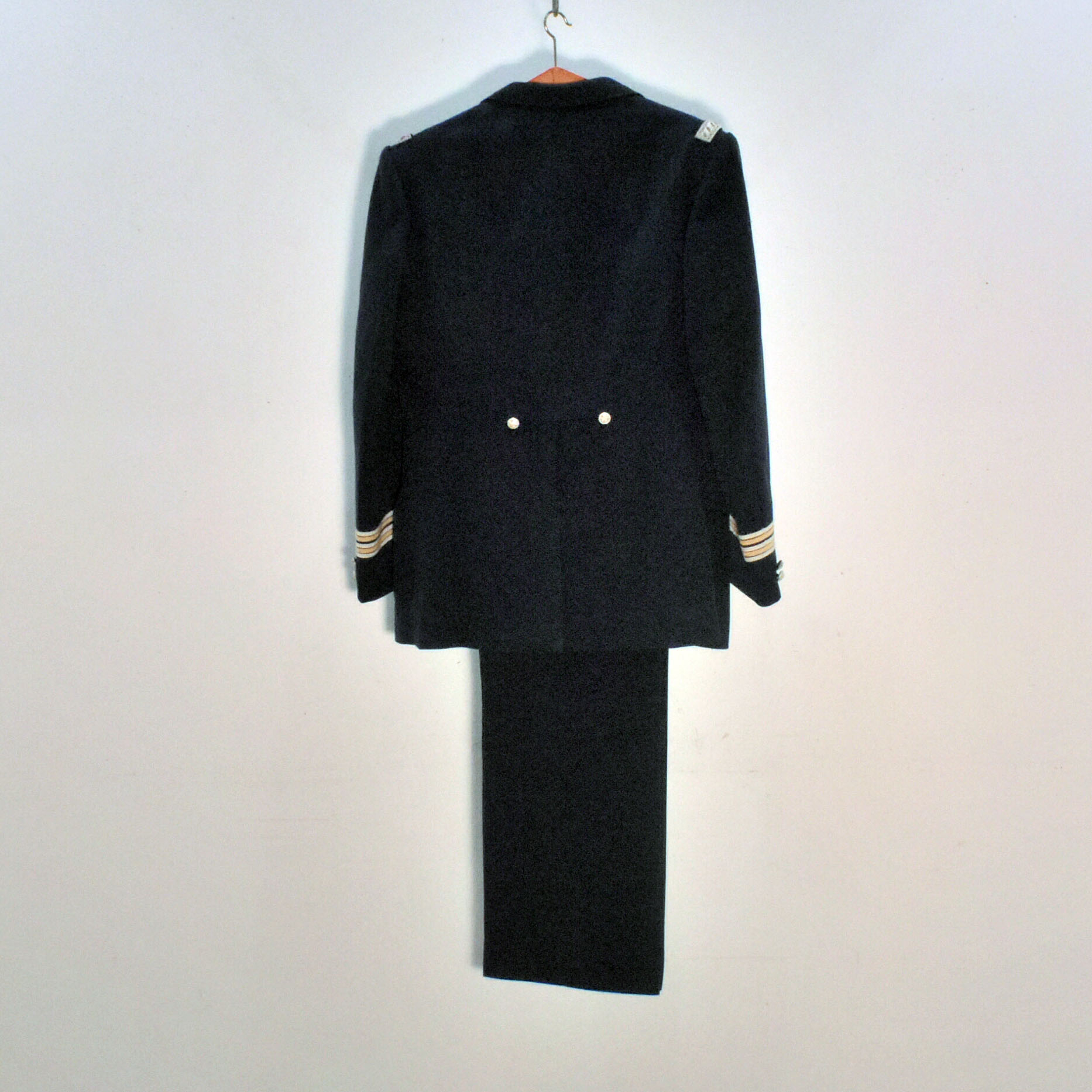 Tenue d'Apparat Chic - Officier Français - Service du Matériel - Belle Jardinière Très bon état - Vue 2 - 