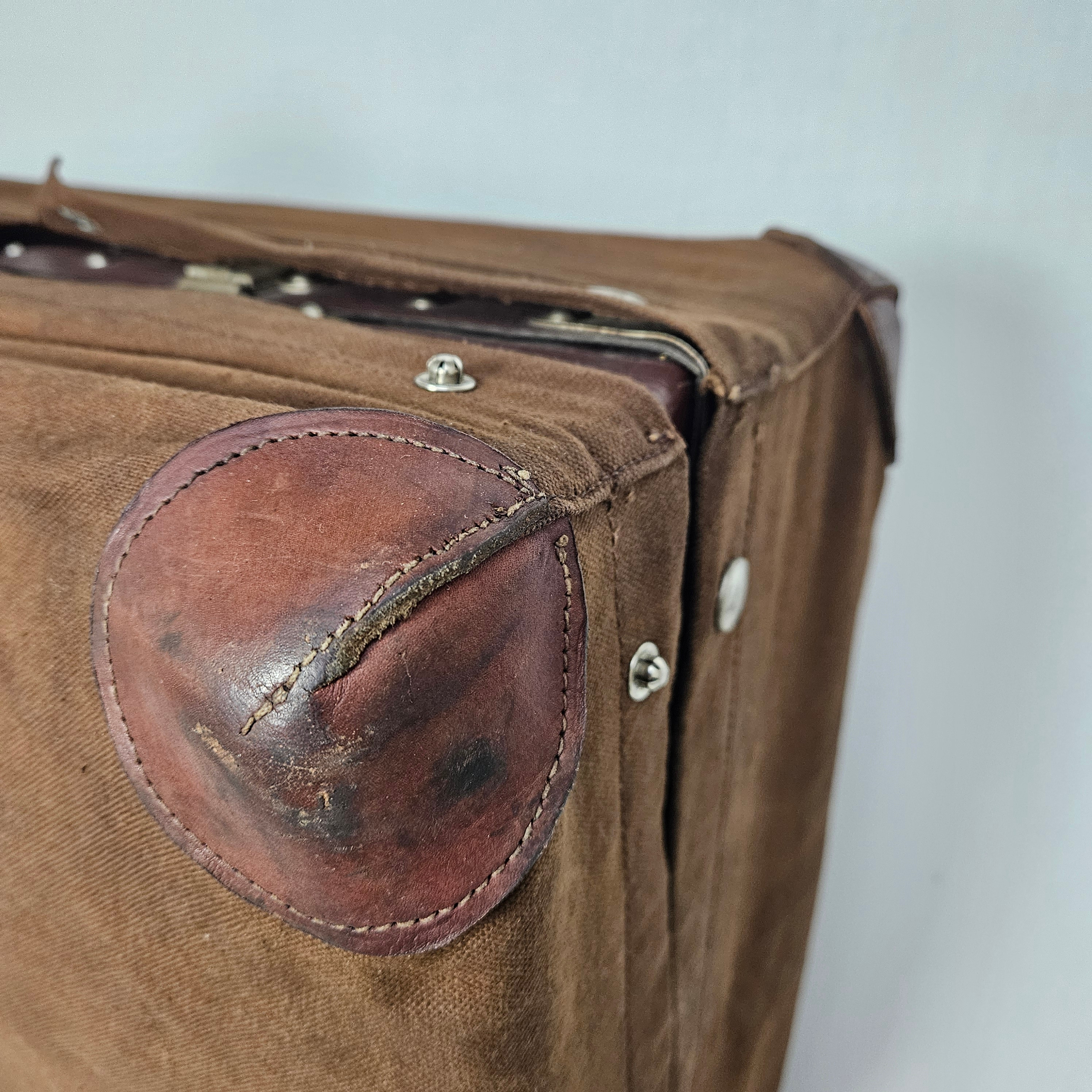 Malle cabine - valise penderie - 70 cm - État correct - Photo 16