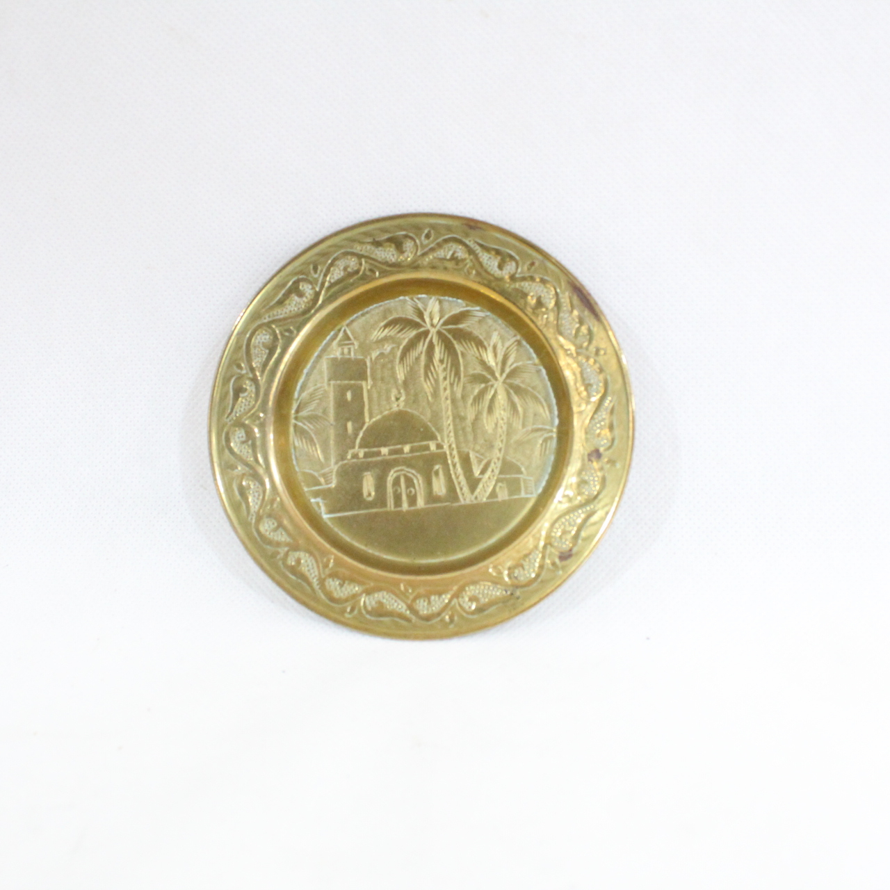 Lot de 3 plats provenant du Maghreb en laiton  - Vue 6 - 
