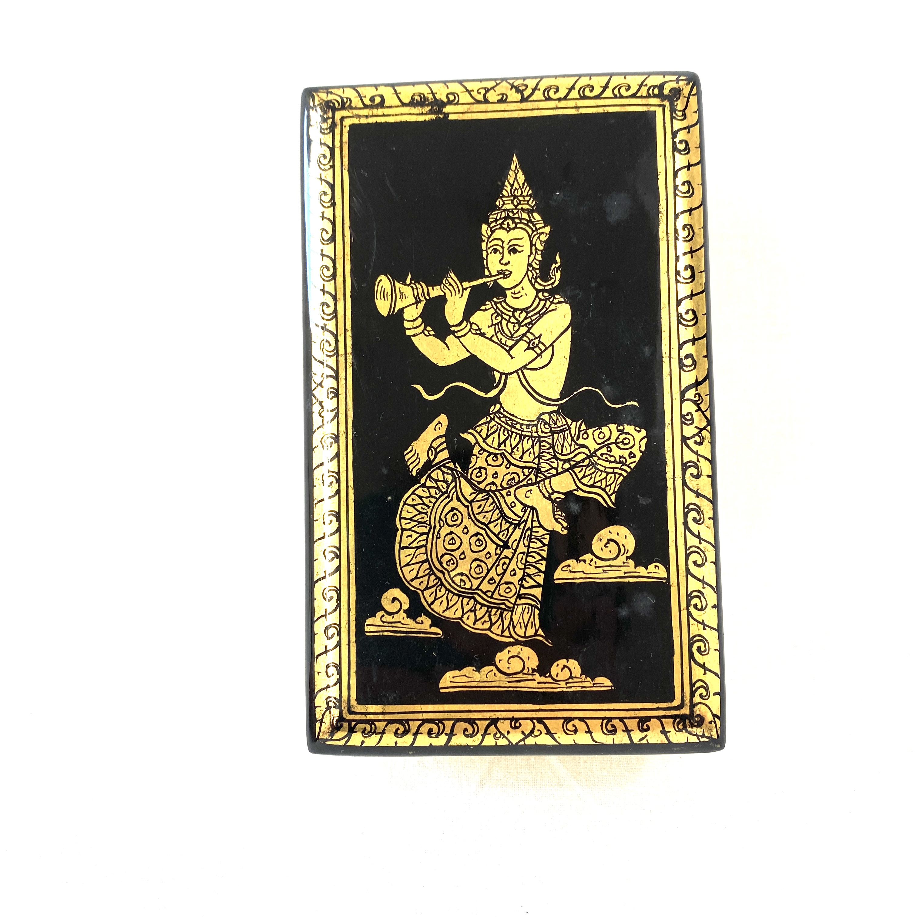 Boite en bois noir et motif doré - Dessin musicien style asiatique  Bon état - Vue 2 - 
