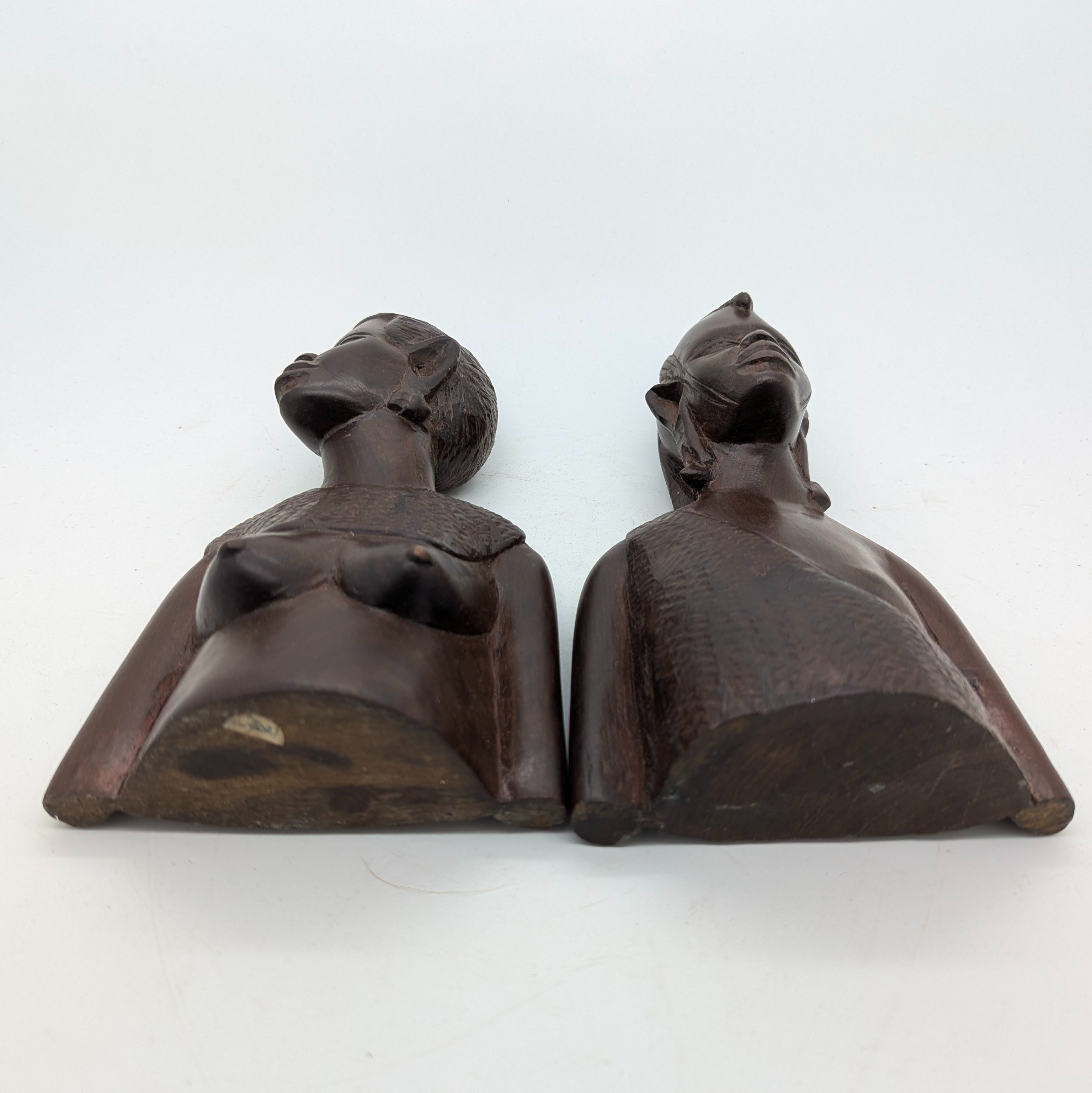 Lot de 2 bustes en bois sculpté couple africain H: 19cm - Photo 5