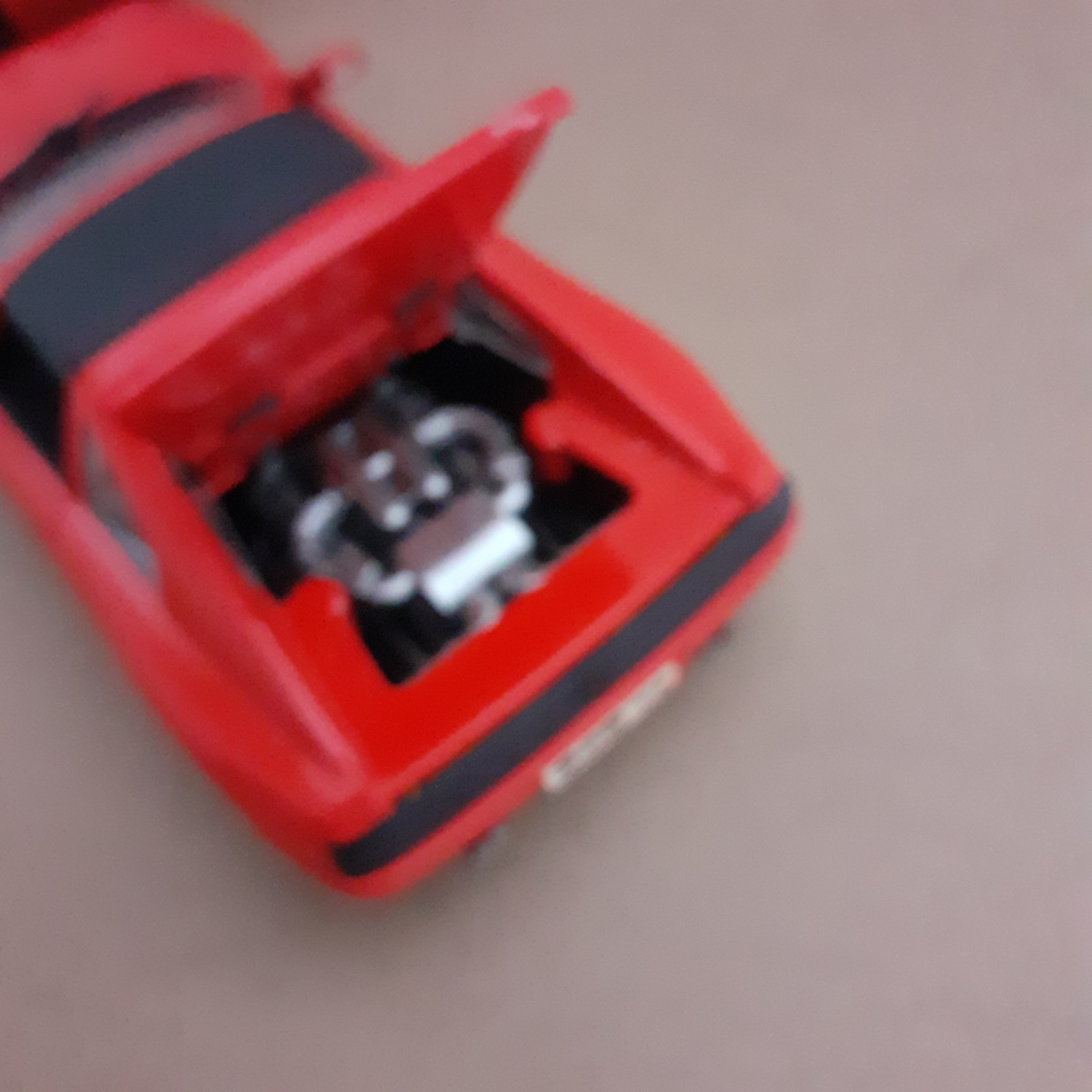 Lot de 2 voitures miniatures (1/24) FERRARI Bon état - Vue 4 - 