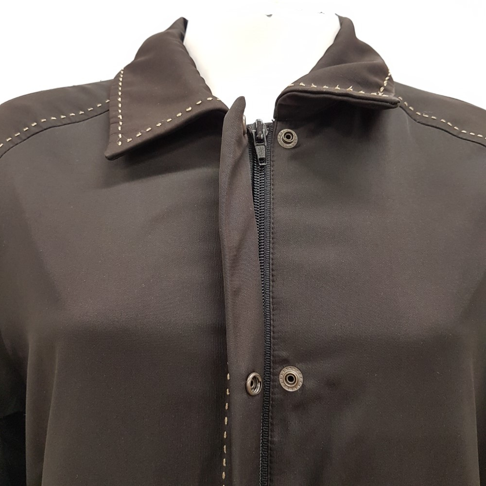 Voir photo 10 de Parka noir - ADELE JORIS - taille 40 Parka noir - ADELE JORIS - taille 40 Très bon état - Vue 10 -