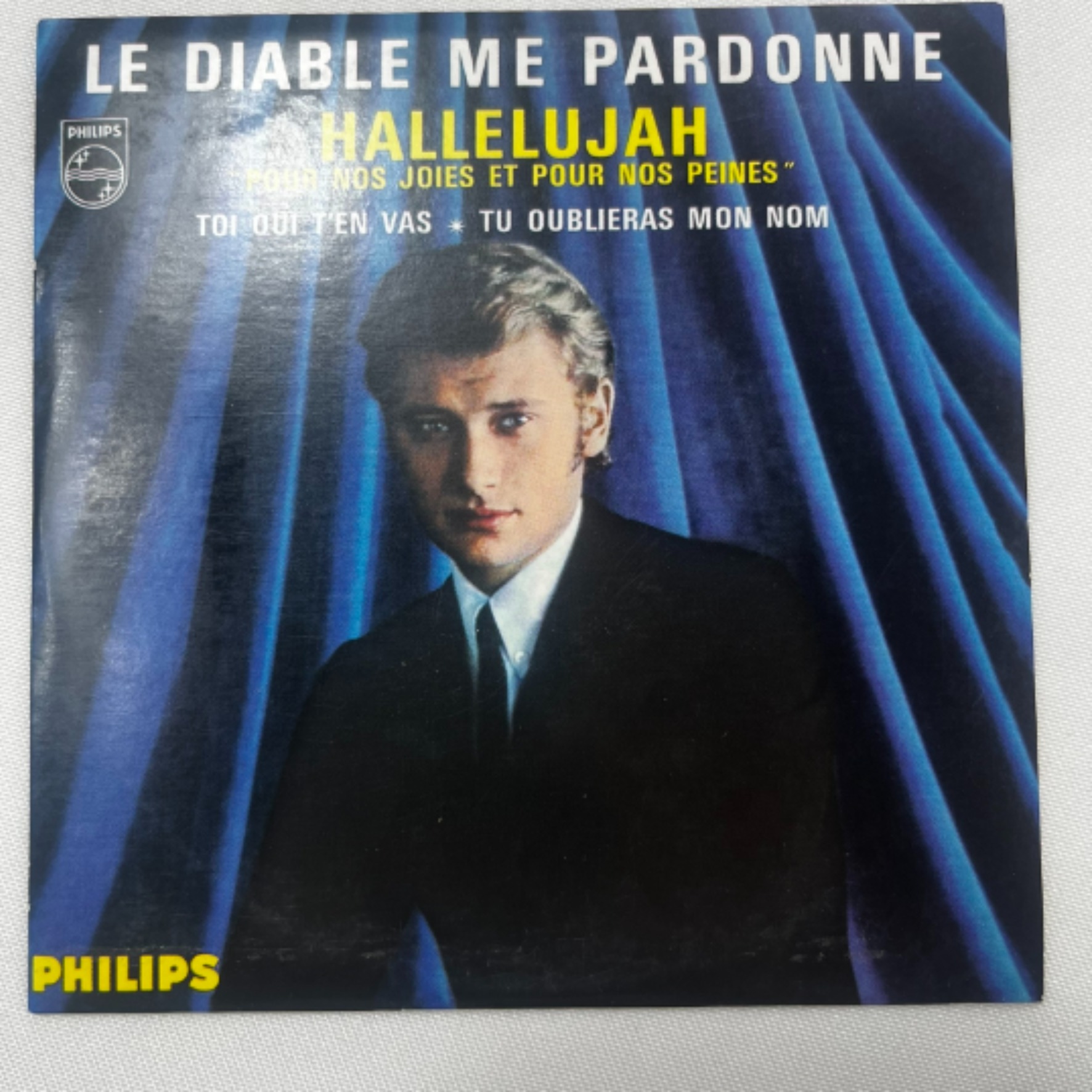 Lot 3 livre CD et 11 Cd de Johnny Hallyday Très bon état - Vue 6 - 