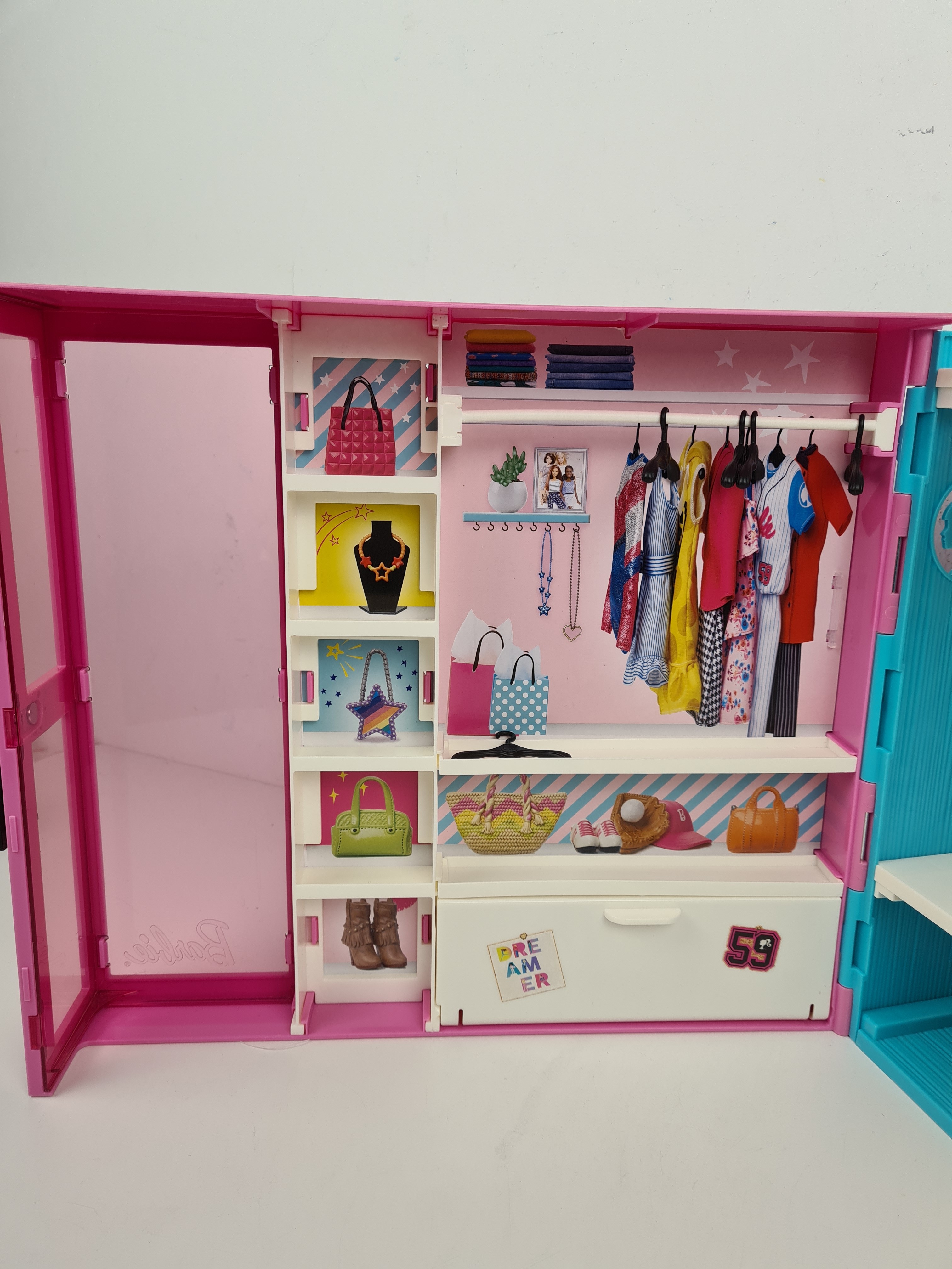 Maison poupée - Dressing Barbie, valisette - Mattel Très bon état - Vue 5 - 