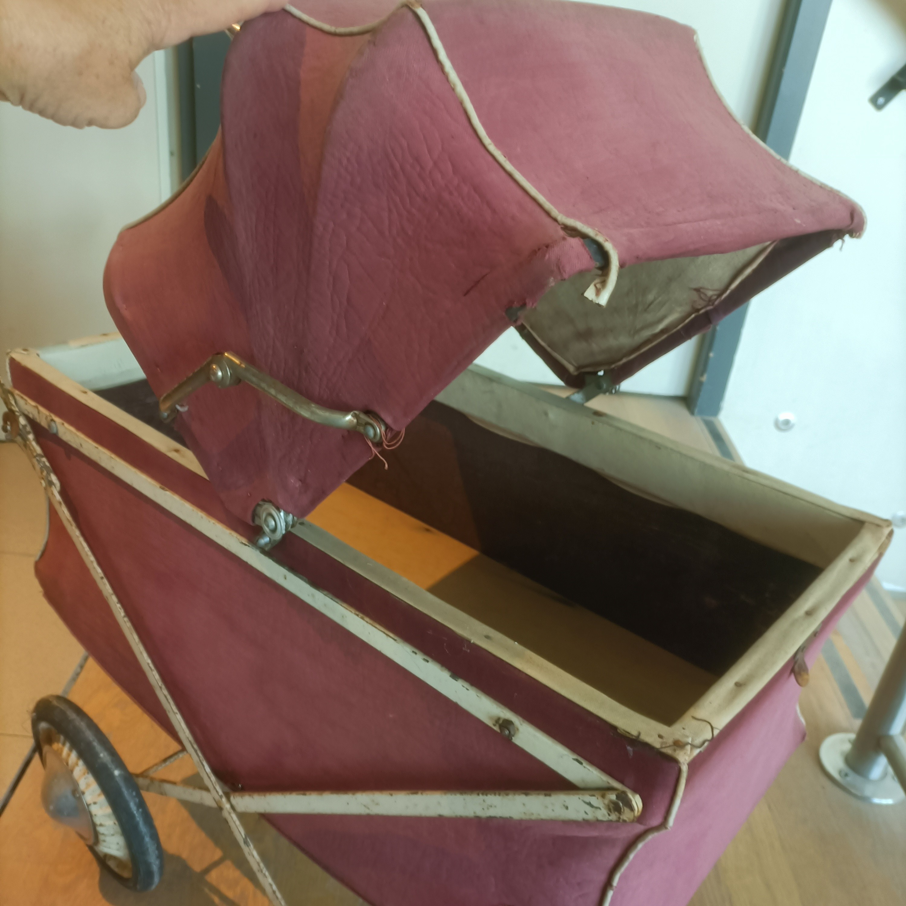 Landau pour poupée de 1950 État correct - Vue 6 - 
