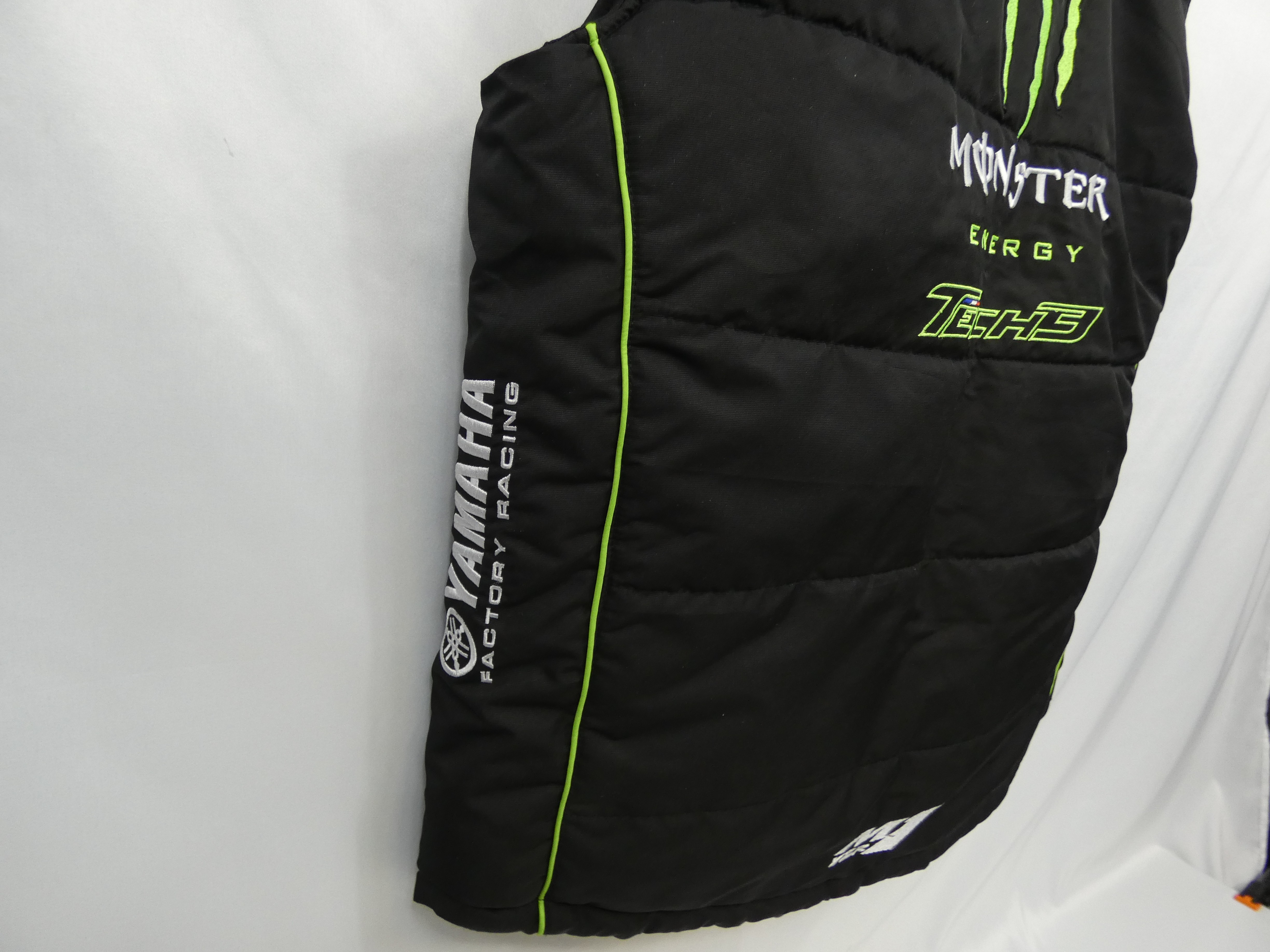 Veste sans manche YAMAHA Monster Energy Taille S Comme neuf - Vue 3 - 