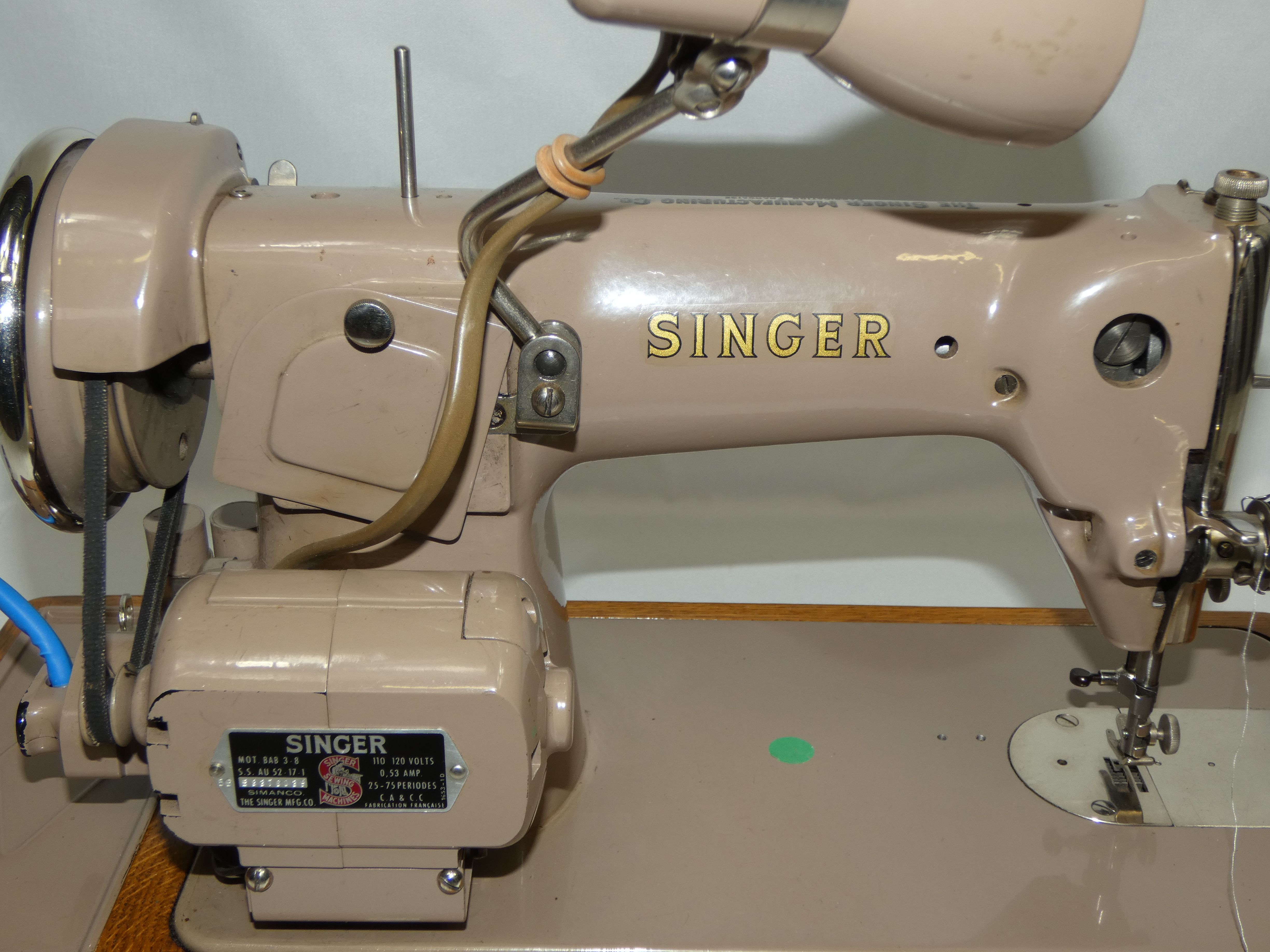 Voir photo 10 de Ancienne machine à coudre SINGER France 15B Simanco Ancienne machine à coudre SINGER France 15B Simanco Très bon état - Vue 10 -