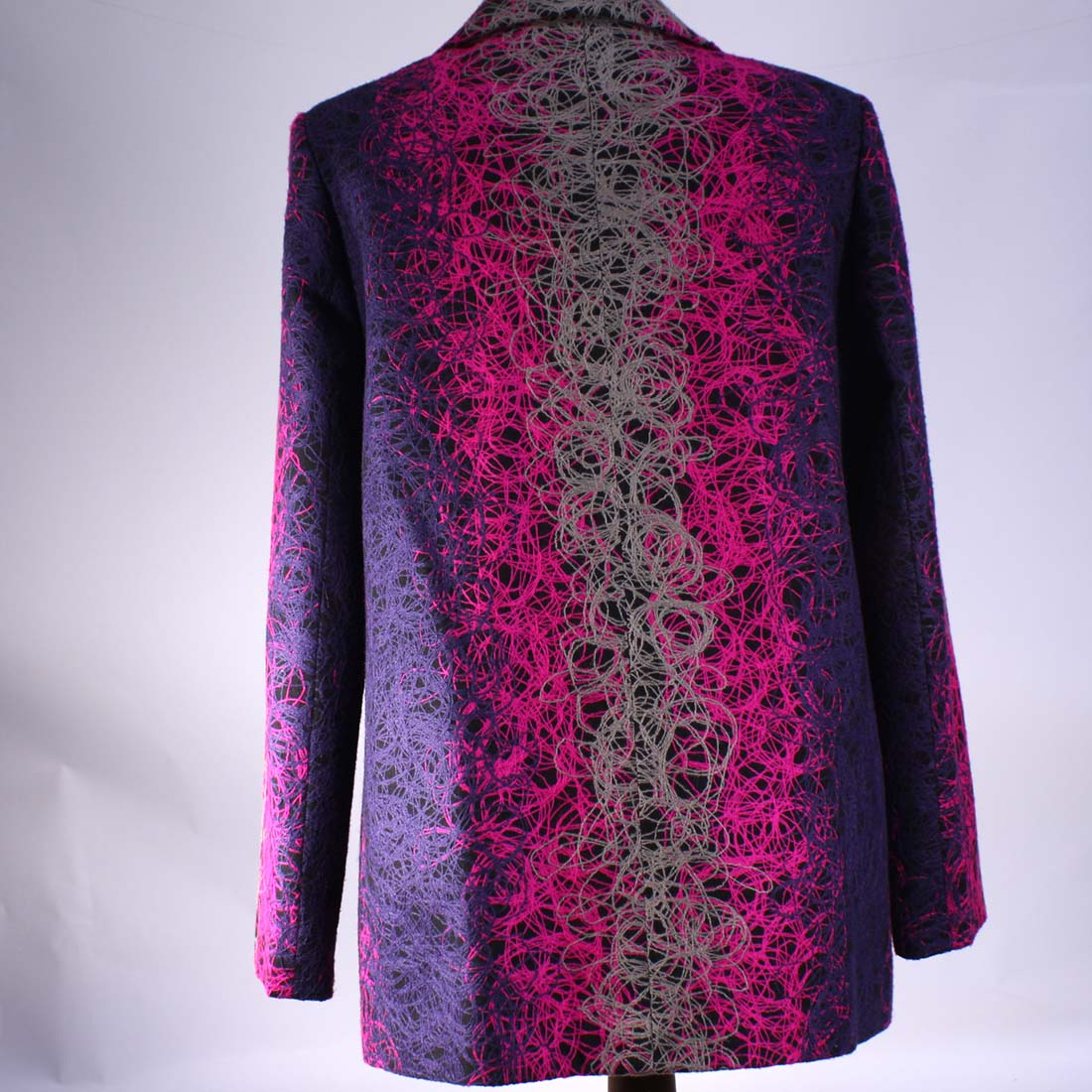 Voir photo 3 de Veste croisée en laine T38 Veste croisée en laine T38 Comme neuf - Vue 3 -