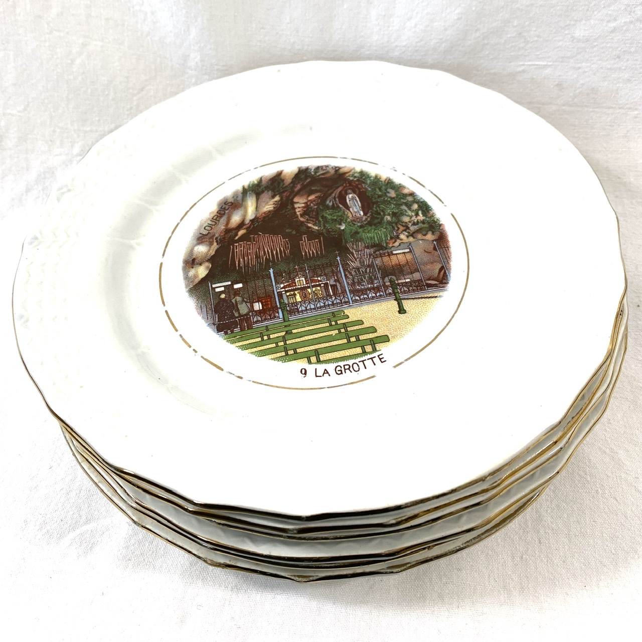 Lot de 10 assiettes - Sarreguemines thème Lourdes - Bon état - Photo 10