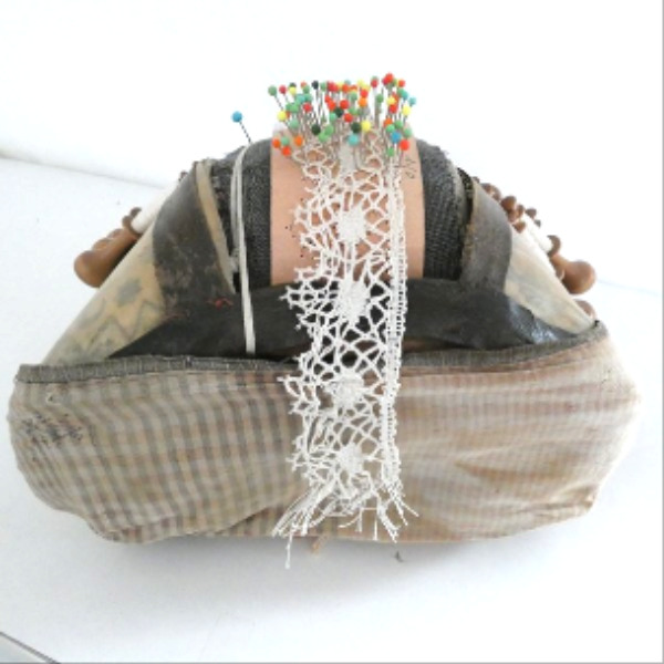 Carreau de dentellière du Velay 44 fuseaux avec canivets et sequins - Photo 5