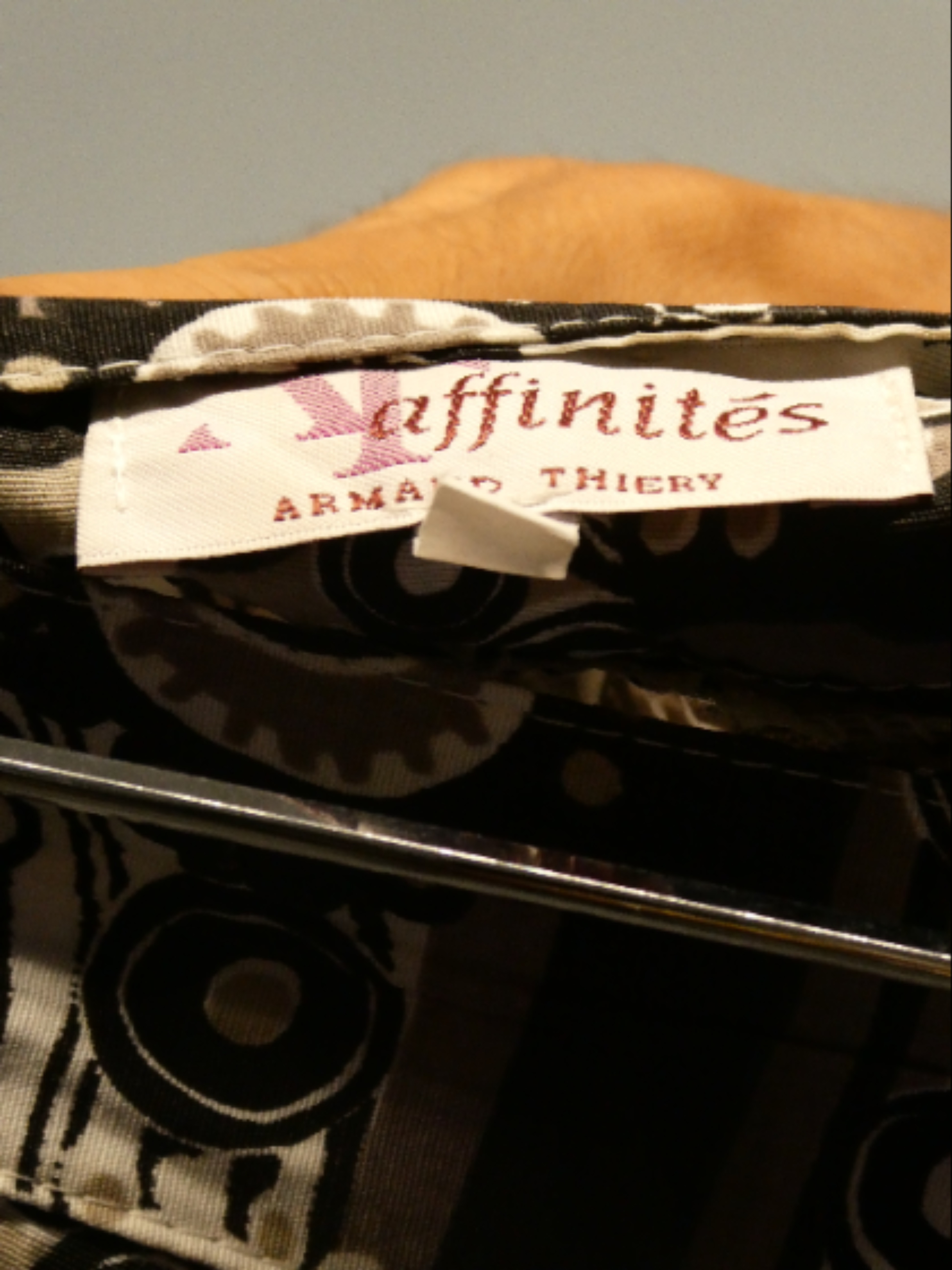 Armand Thierry - Jupe imprimée motifs géométriques et floraux abstraits - Photo 11