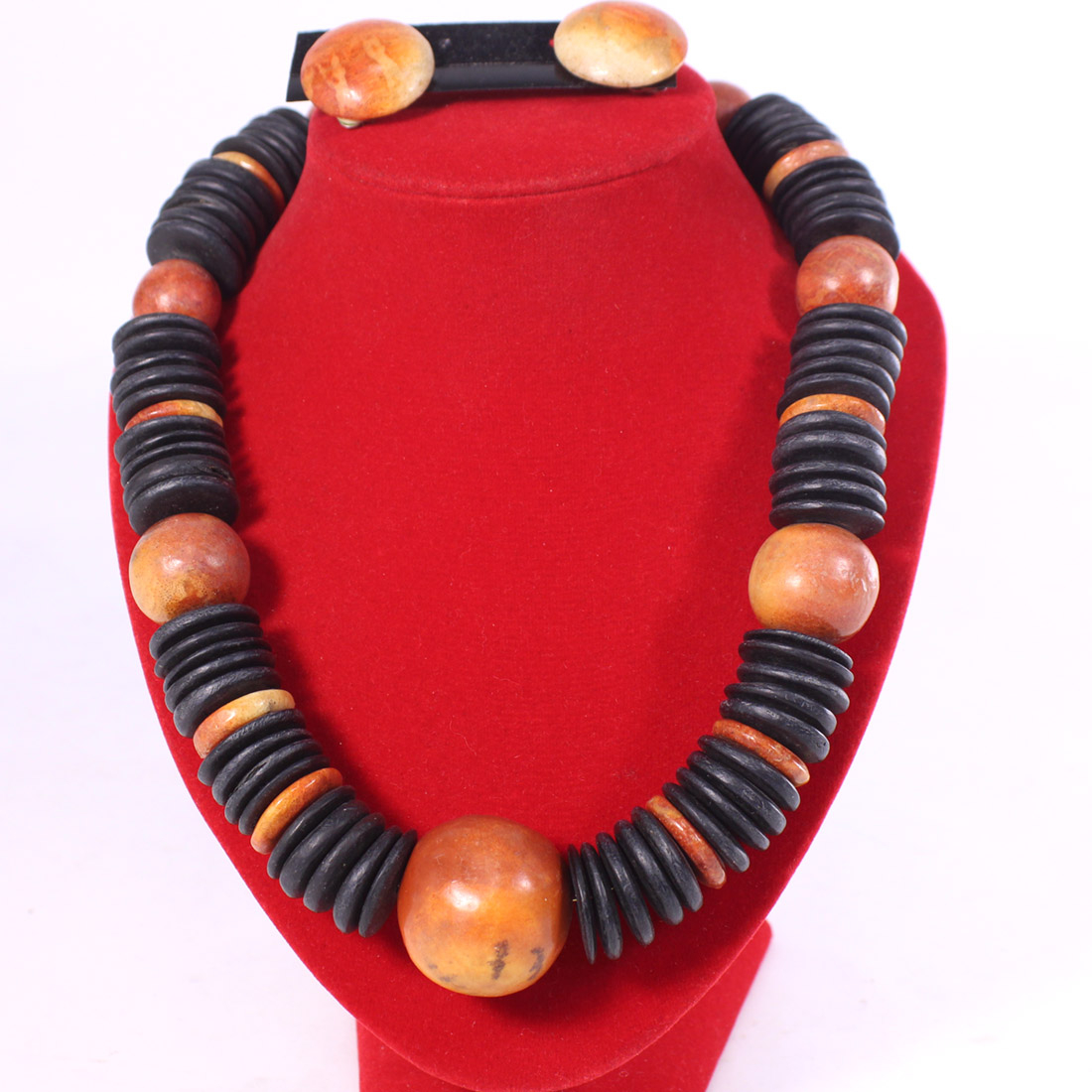 Parure collier et boucles d'oreille corail éponge pomme Bon état - Vue 2 - 