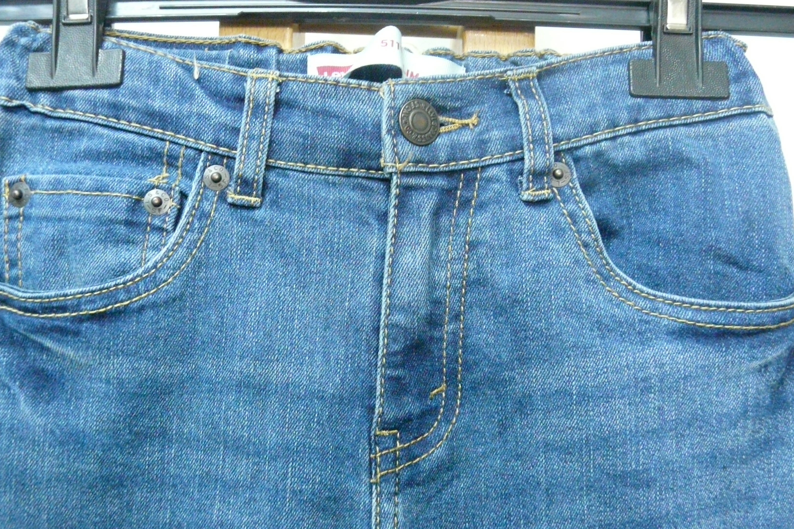E39 - Jean slim 511 - Levi Strauss & Co - Âge 8 ans Très bon état - Vue 3 - 