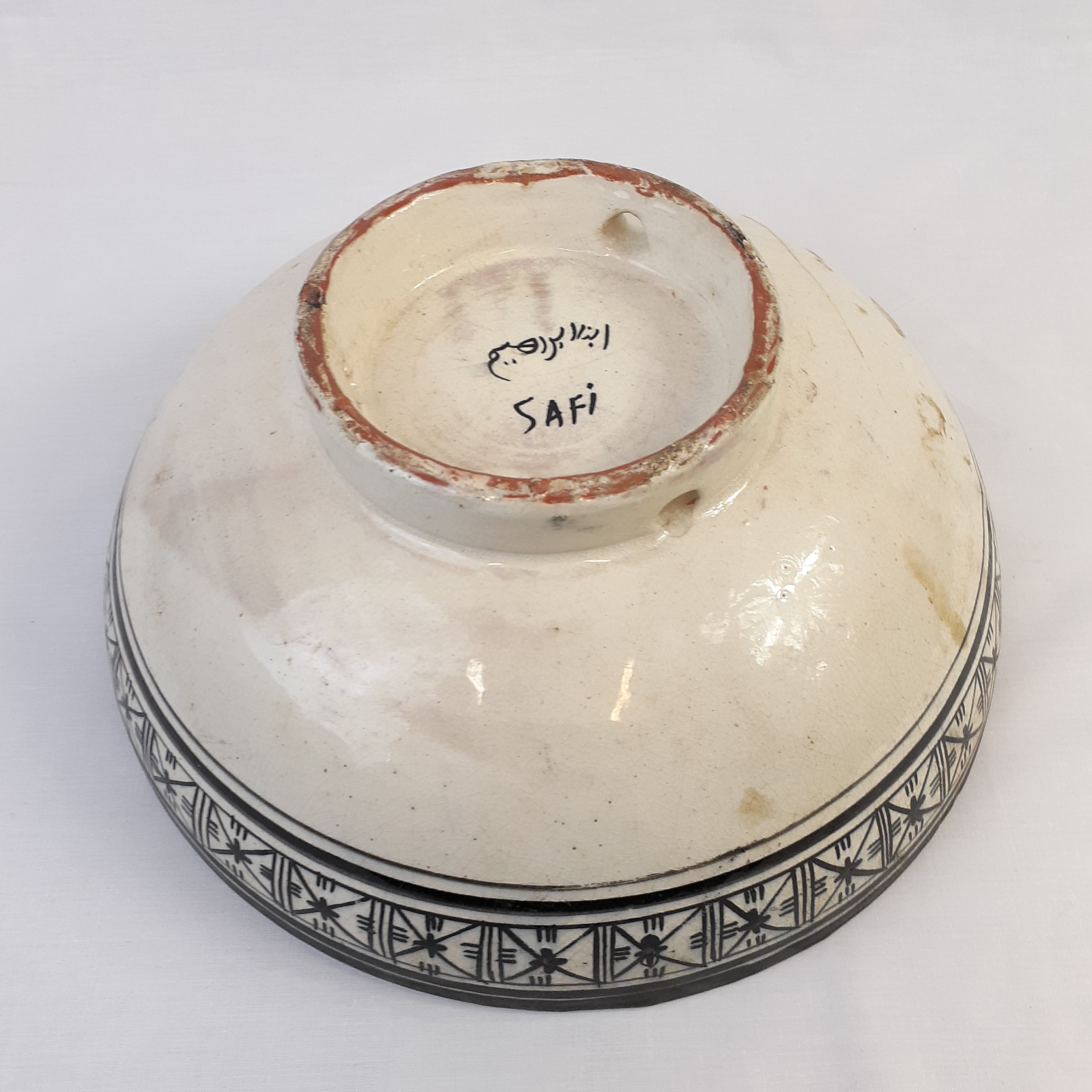Voir photo 6 de Saladier marocain ancien - une pièce chargée d'histoire Saladier marocain ancien - une pièce chargée d'histoire État correct - Vue 6 -