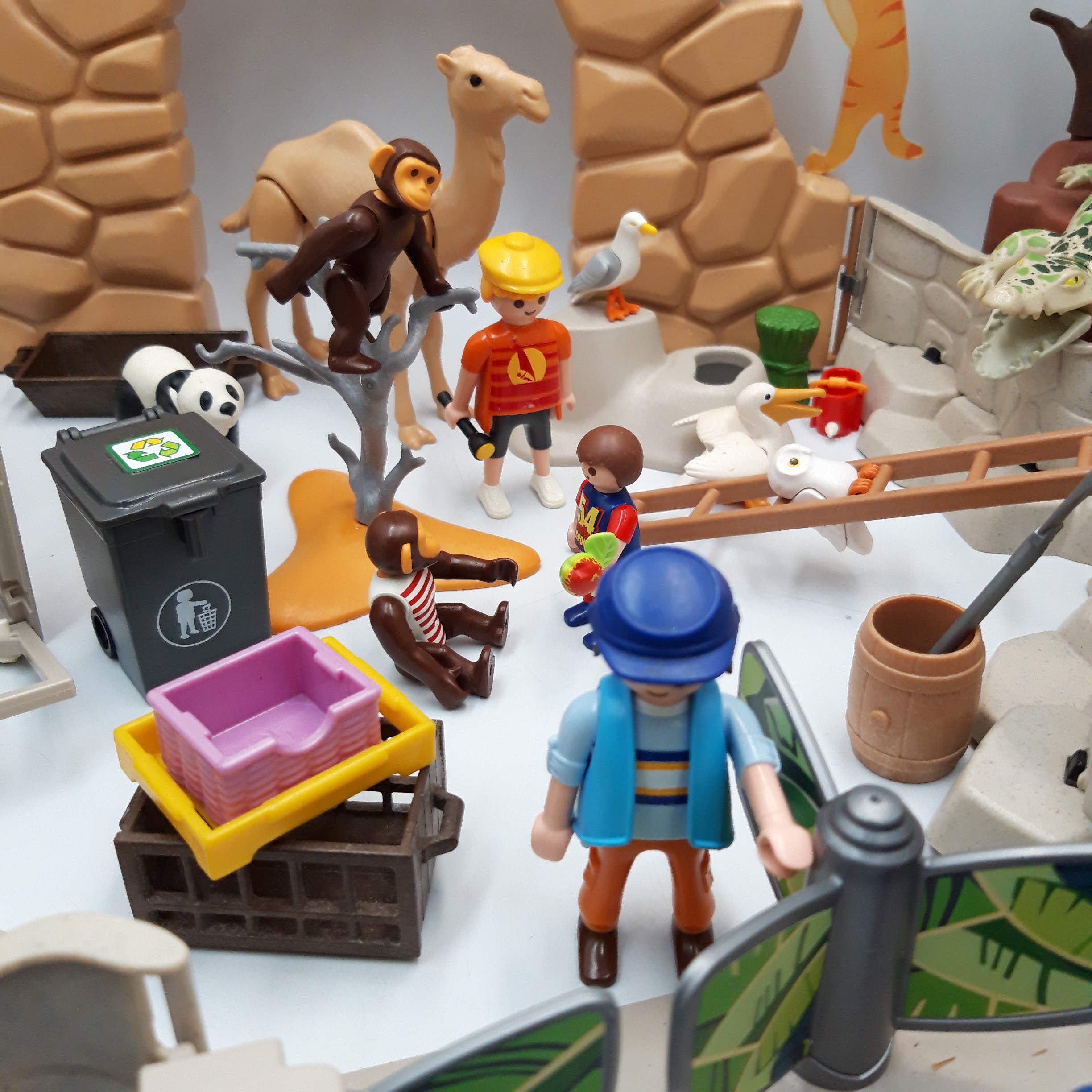 Playmobil 'Grand Zoo', 75 pièces  Bon état - Vue 6 - 