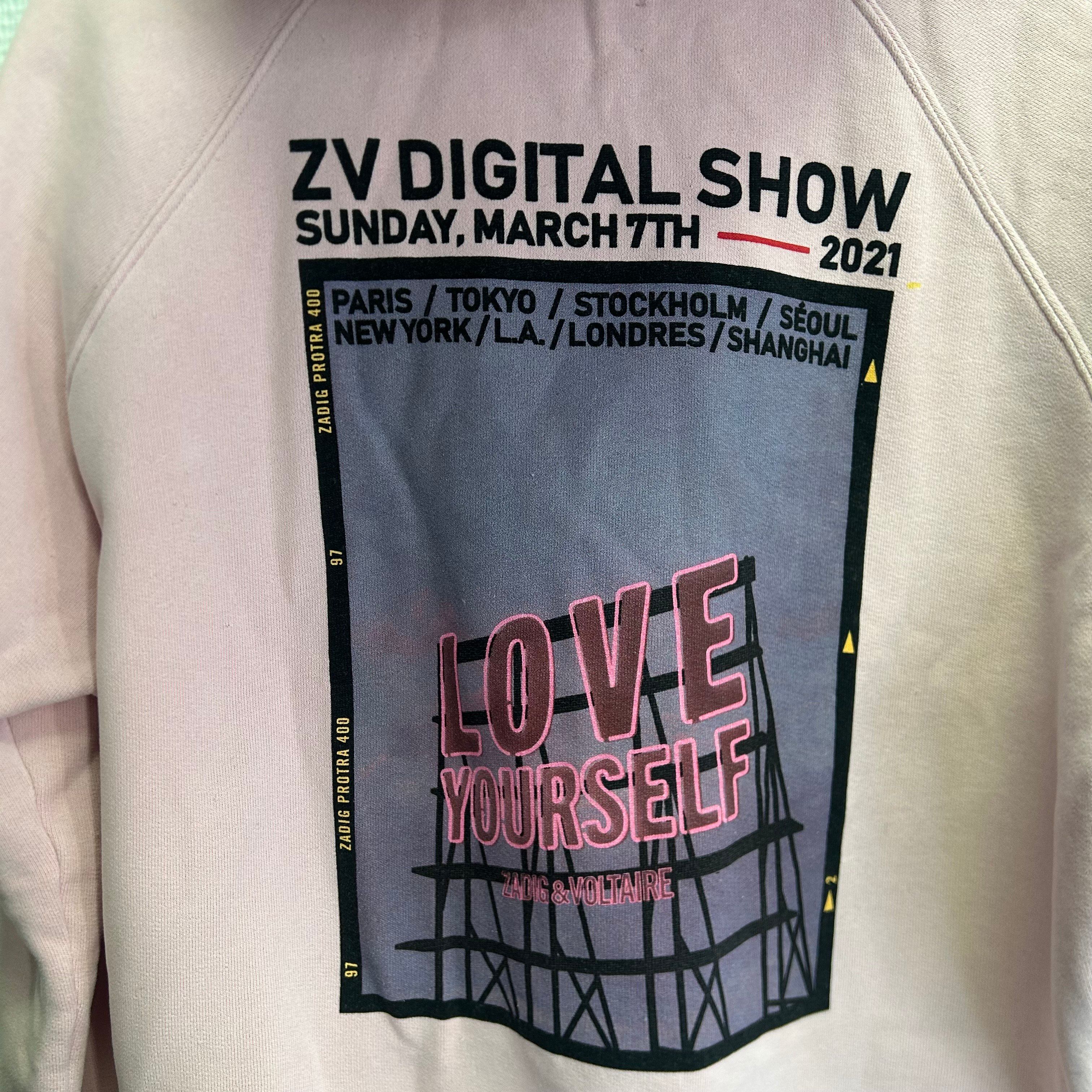 Voir photo 4 de Zadig&Voltaire - Sweat Love Yourself - Coton rose femme - Taille M Zadig&Voltaire - Sweat Love Yourself - Coton rose femme - Taille M Très bon état - Vue 4 -