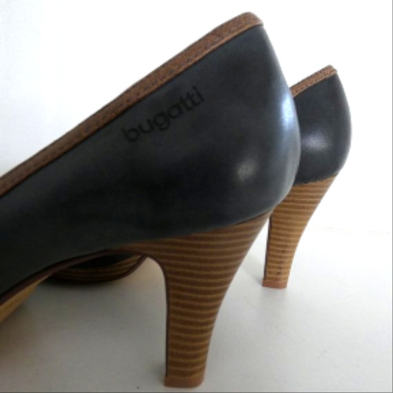Escarpins Bugatti en cuir Pointure 40 Très bon état - Vue 5 - 
