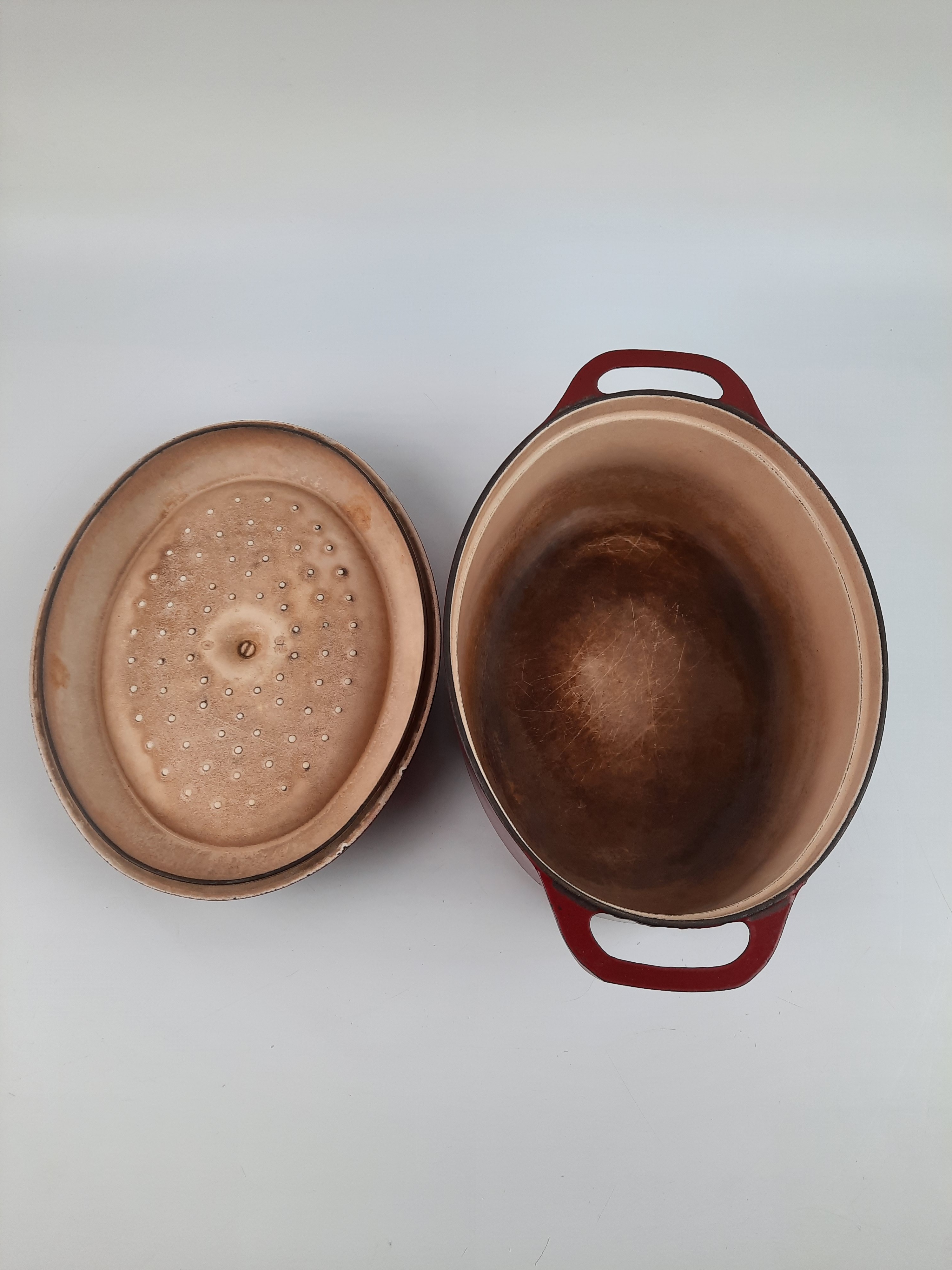 Cocotte en fonte rouge ovale Fontignac 29 - Bon état - Photo 5