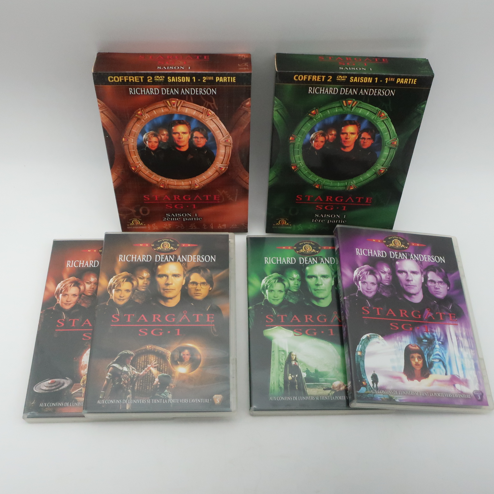 Ensemble de 28 DVD " Stargate SG-1 " MGM Très bon état - Vue 4 - 