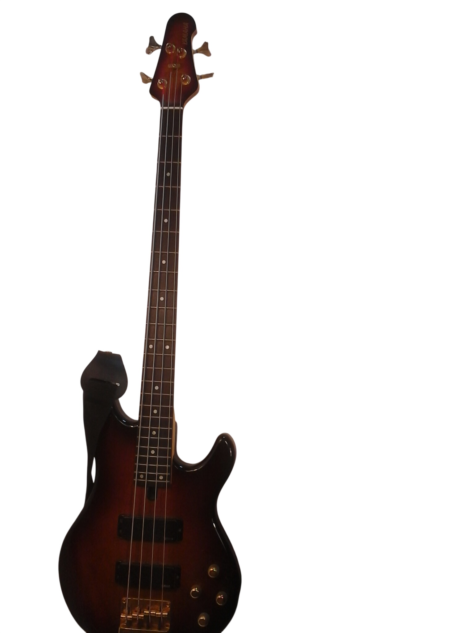 Acheter Basse électrique Yamaha 4 cordes sunburst Très bon état - 150,00 € Basse électrique Yamaha 4 cordes sunburst Très bon état - reconditionné disponible sur Label Emmaüs