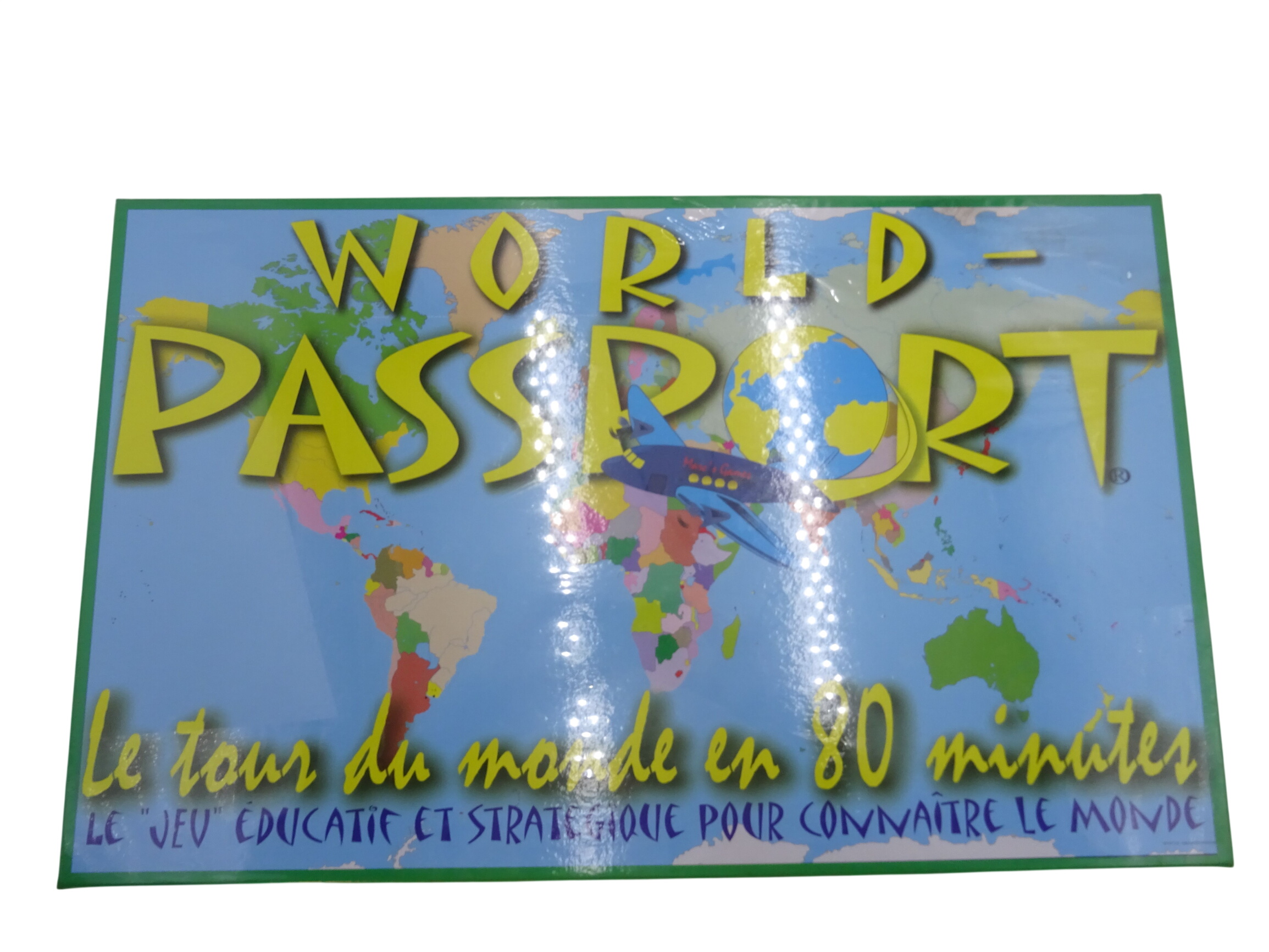Jeu de société "World Passeport le tour du monde en 80 minutes" Comme neuf -  reconditionné disponible sur Label Emmaüs