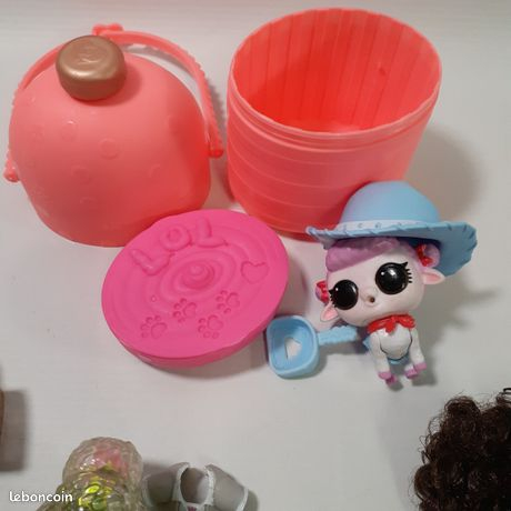 Lot poupées LOL + accessoires Très bon état - Vue 5 - 