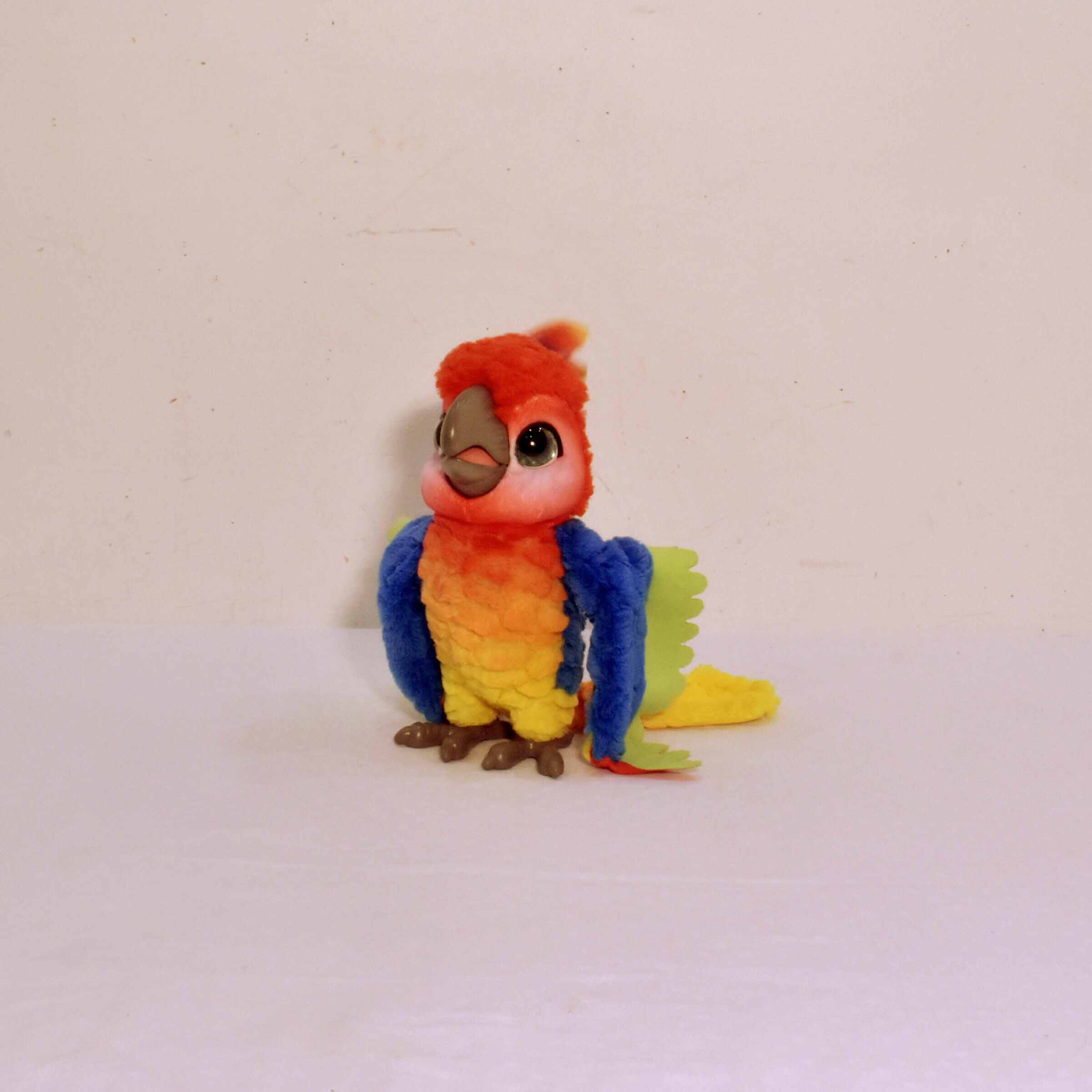 Voir photo 13 de Perroquet Peluche Interactive - FurReal® by Hasbro® Perroquet Peluche Interactive - FurReal® by Hasbro® - Vue 13 -