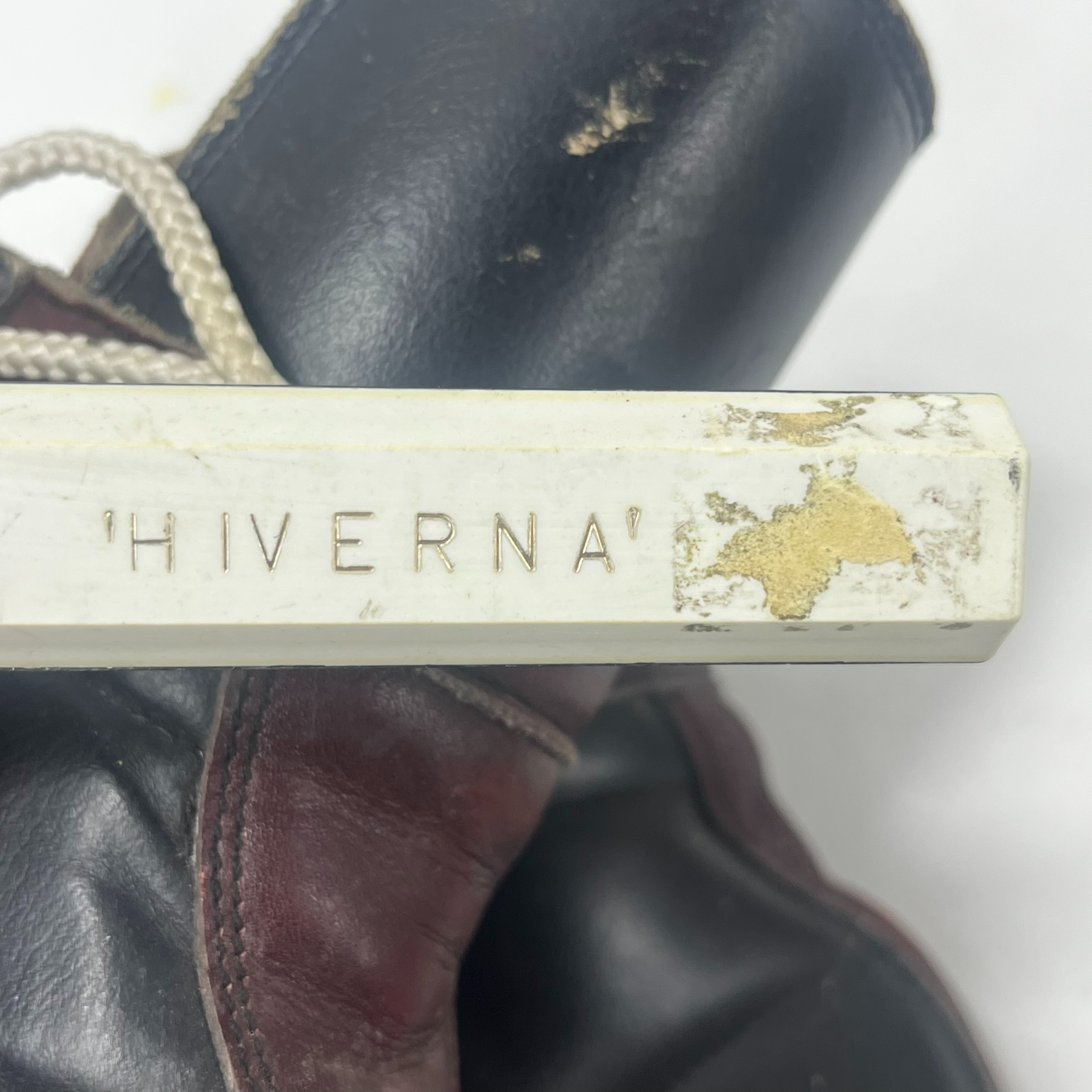 Voir photo 6 de Patins à glace professionnel vintage en cuir de la marque Hiverna longueur du pied 27 cm Patins à glace professionnel vintage en cuir de la marque Hiverna longueur du pied 27 cm État correct - Vue 6 -