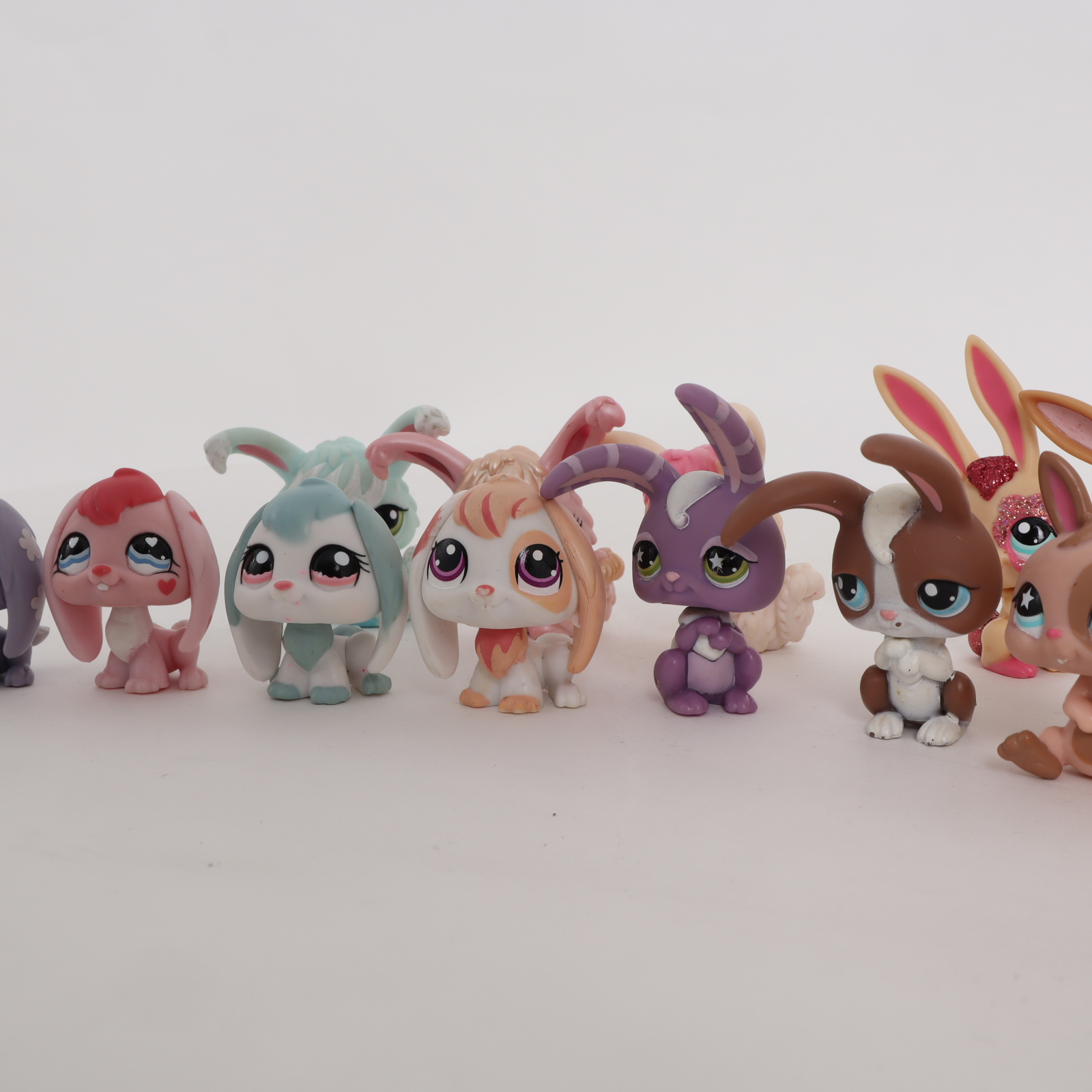 Lot de 18 figurines lapins Hasbro LPS Pet Shop Bon état - Vue 6 - 
