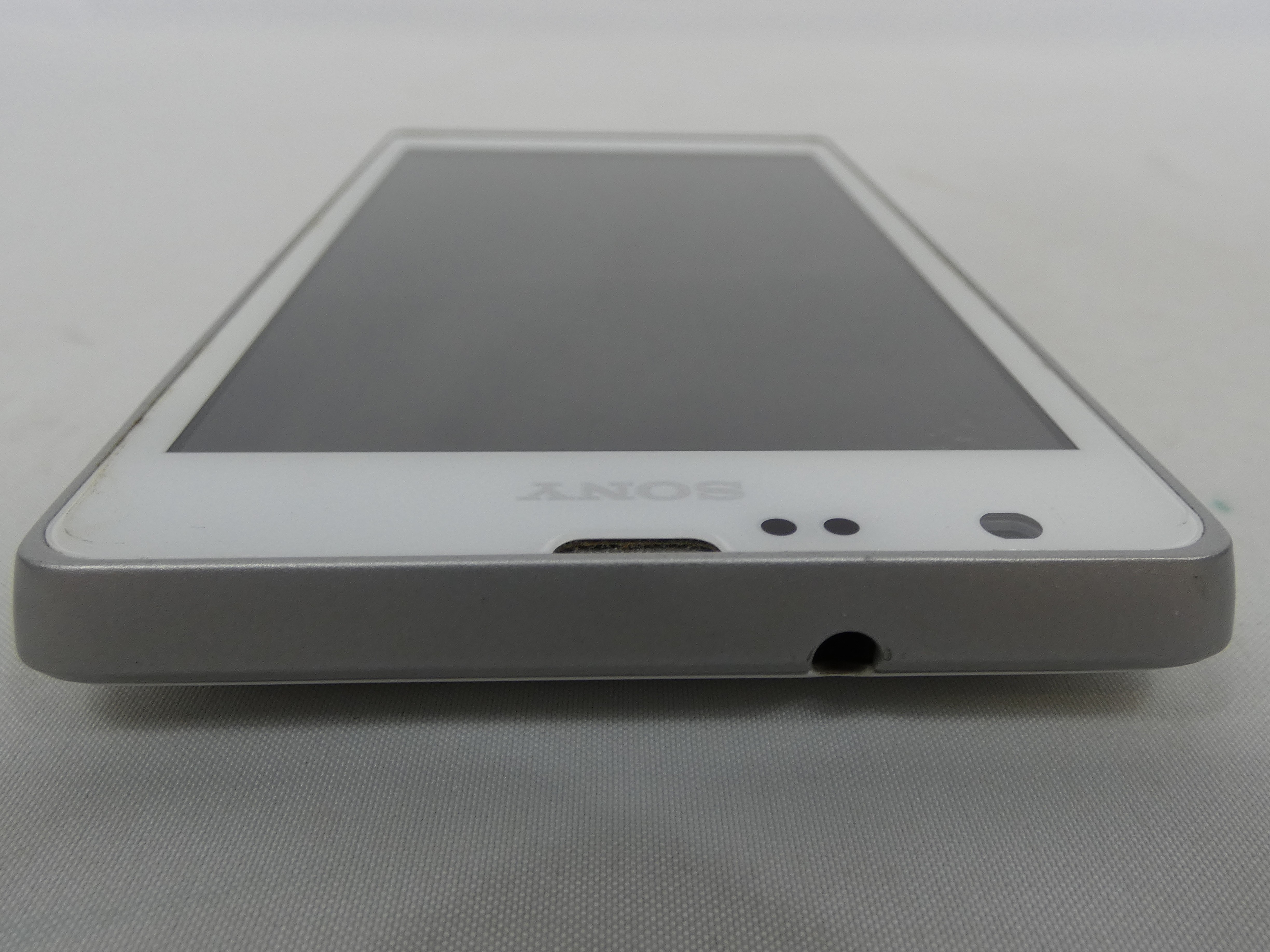 Smartphone SONY XPERIA Model C5303 - Photo 9